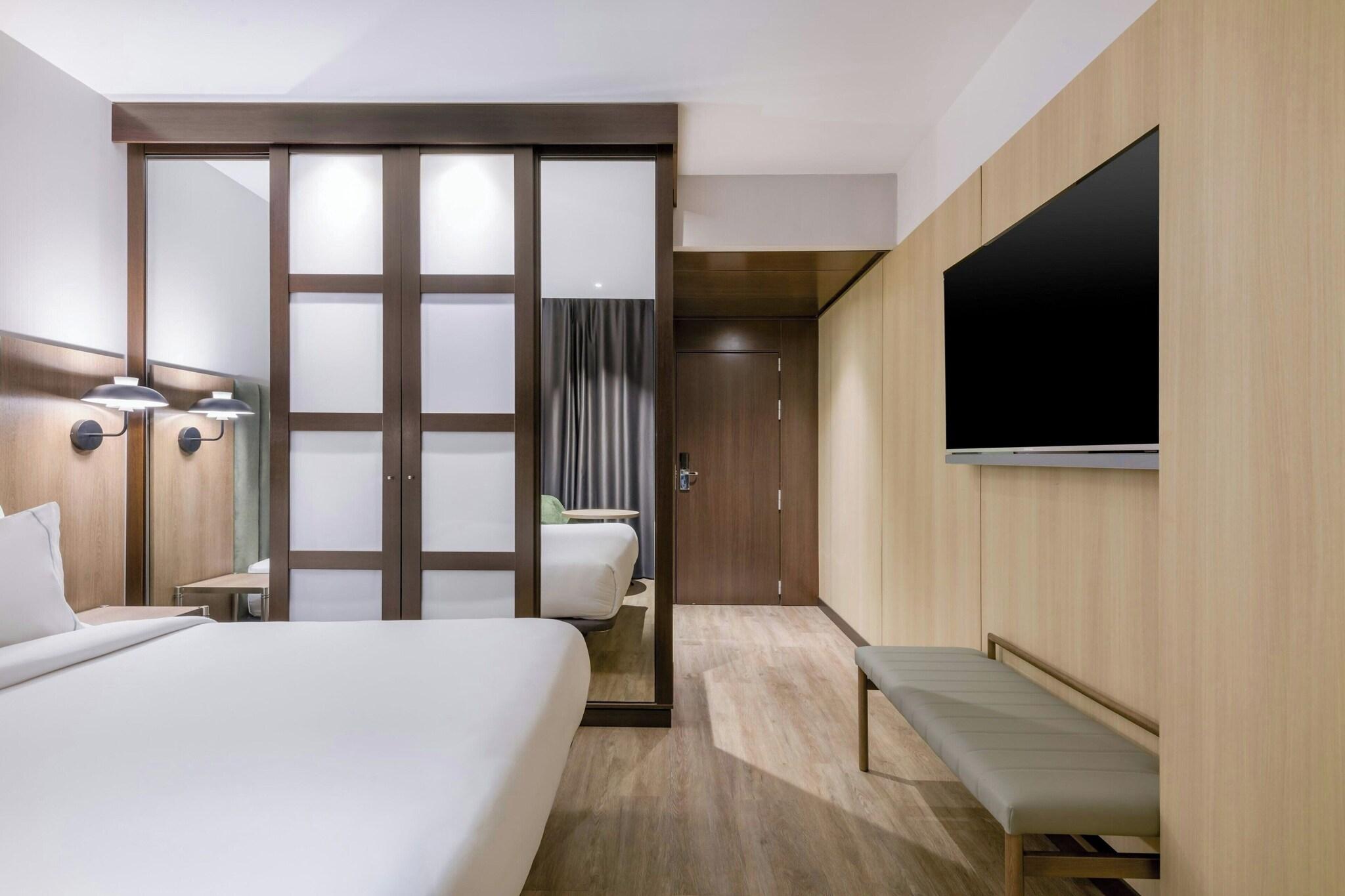 Double King Size Bed