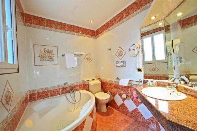 Family Room Prestige