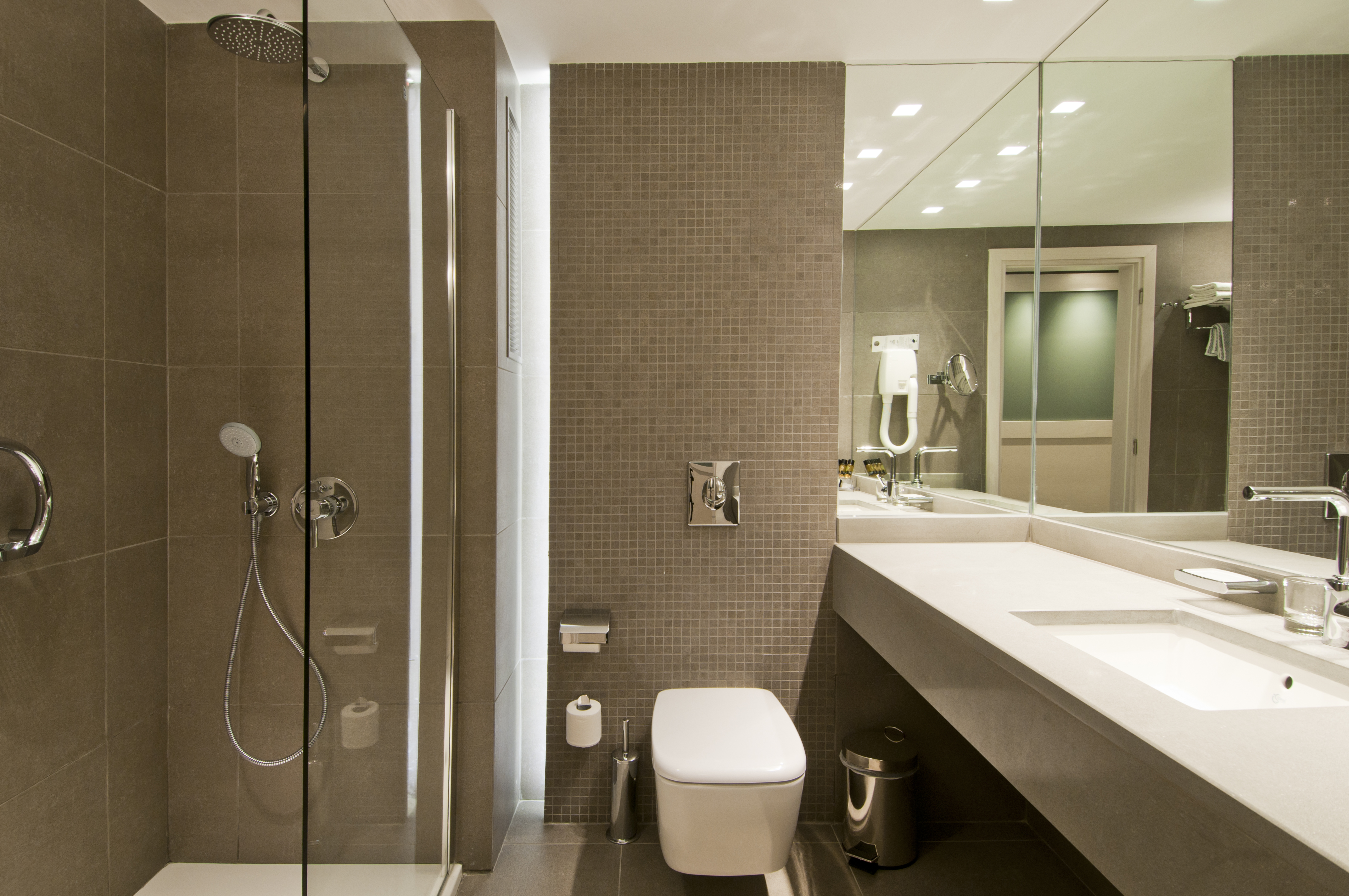 Double or Twin Deluxe