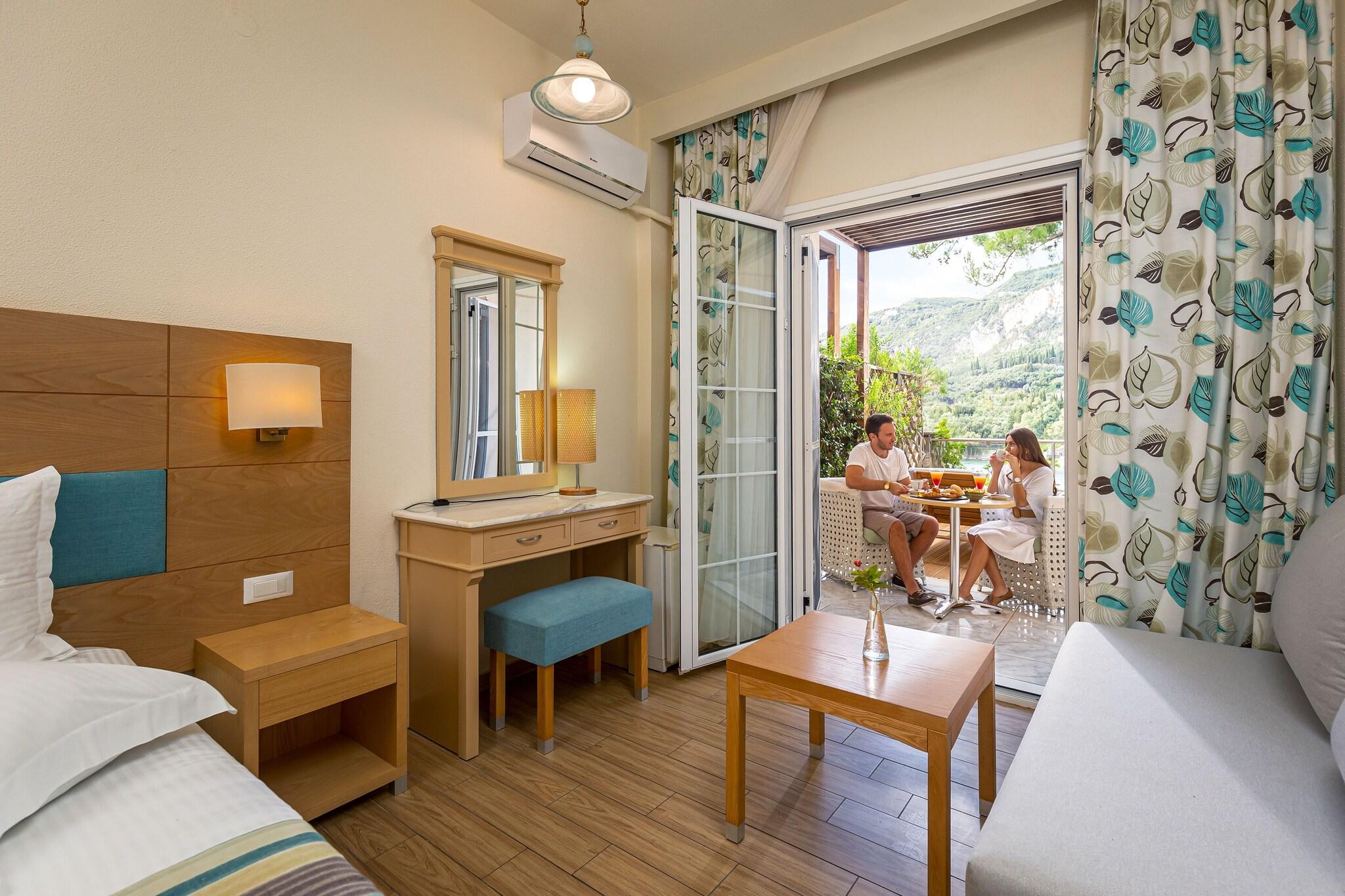 Double or Twin Two Beds