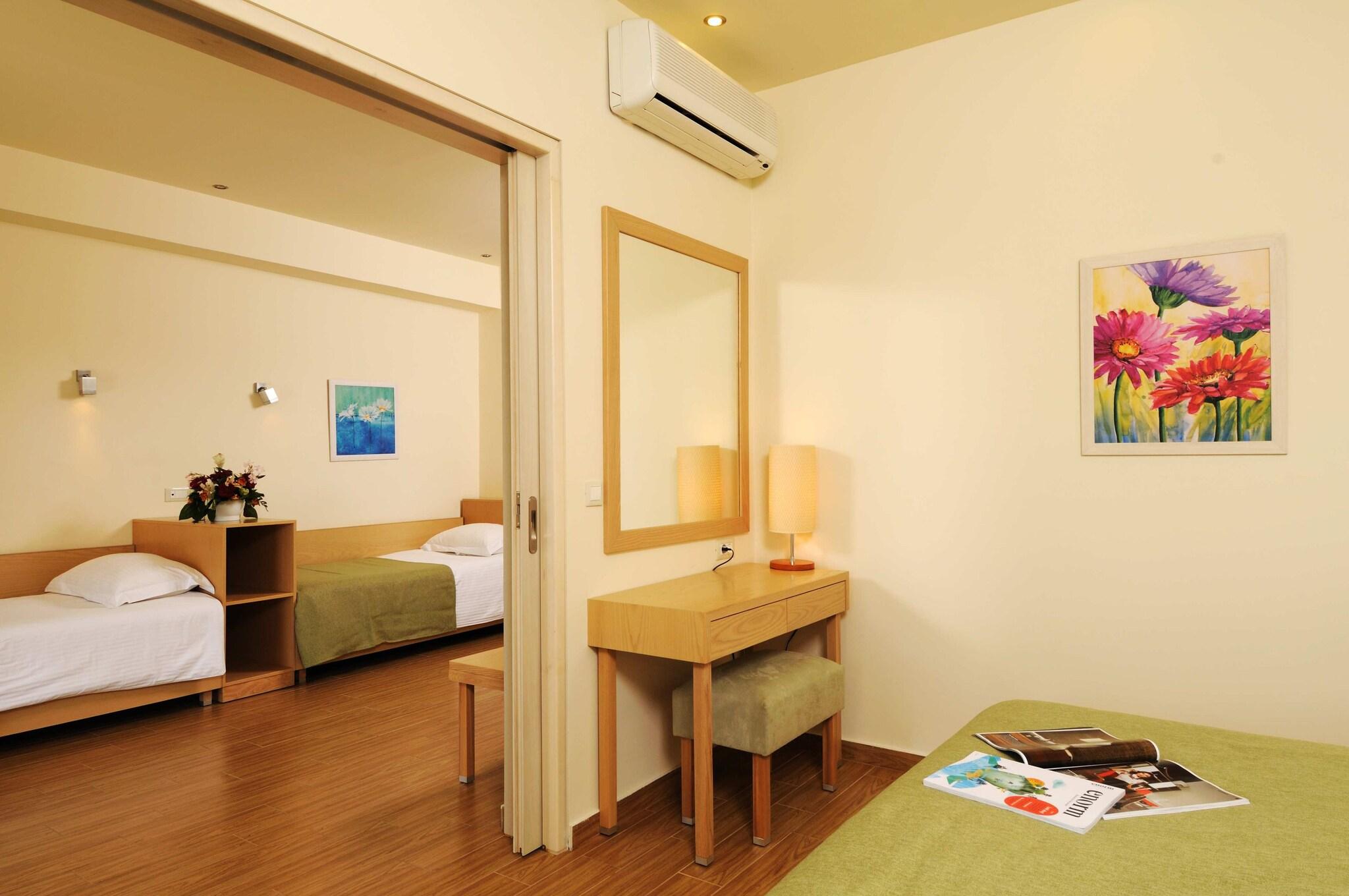 Family Room Three Beds