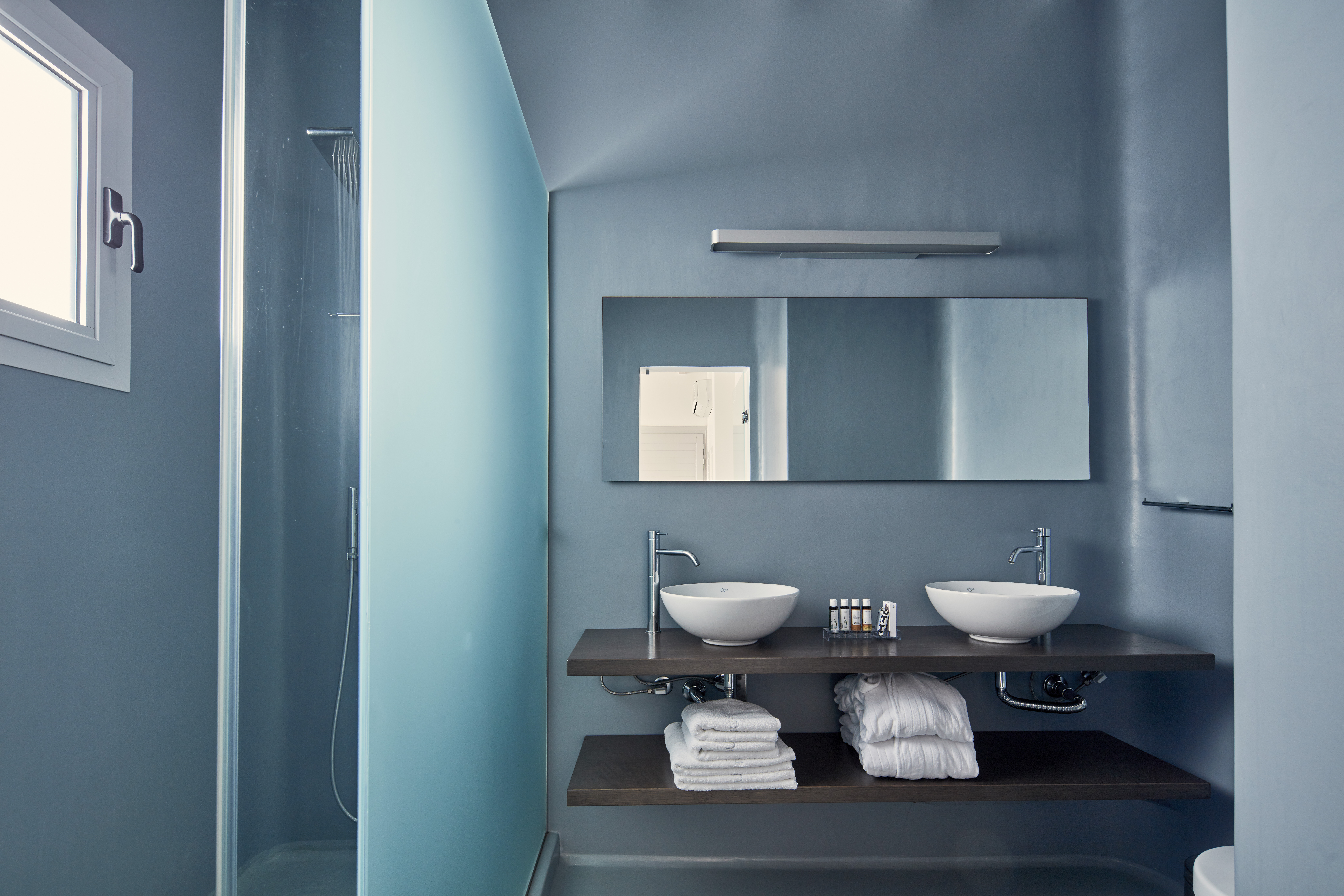 Suite Two Bedrooms Two Bathrooms