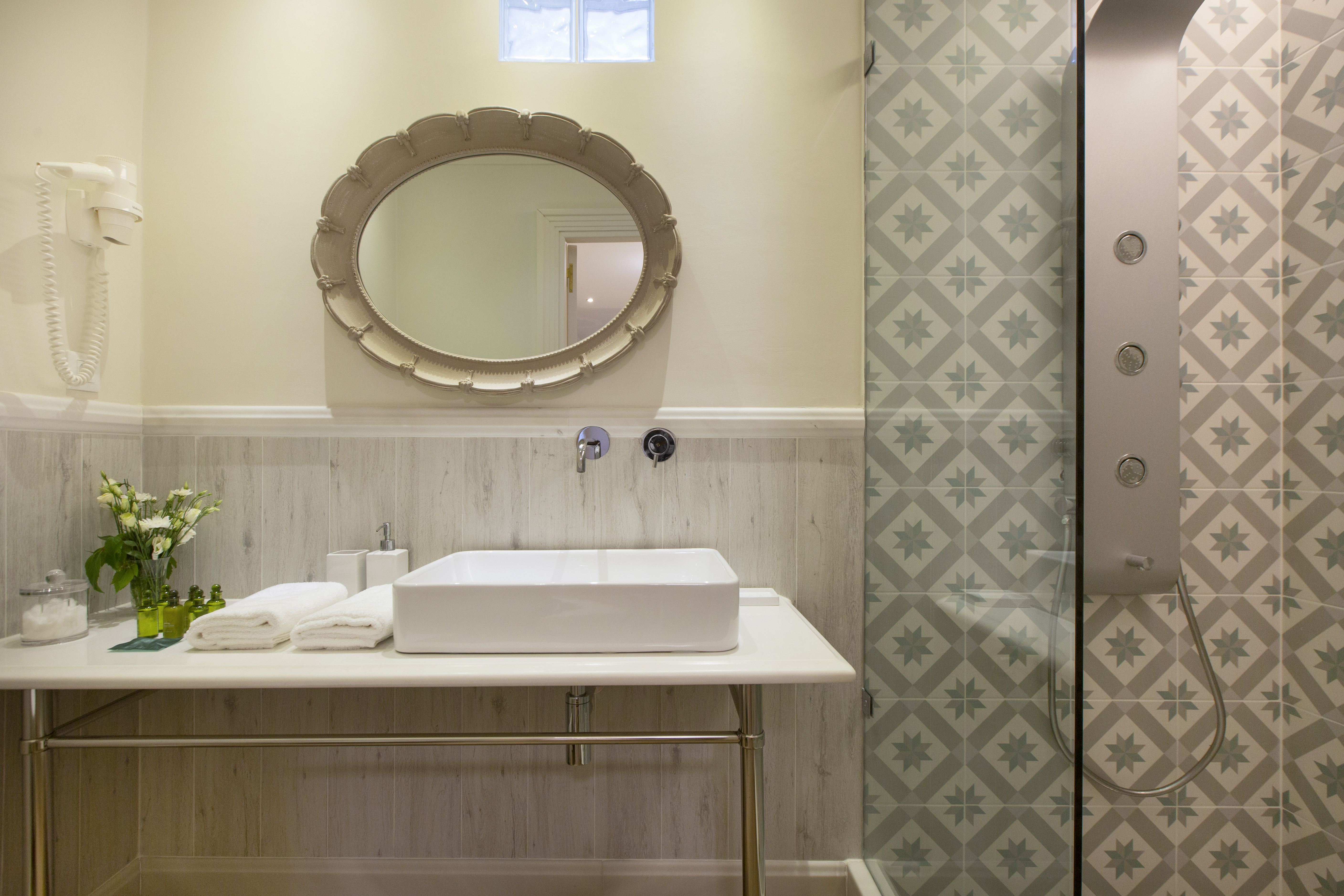 Double or Twin Standard