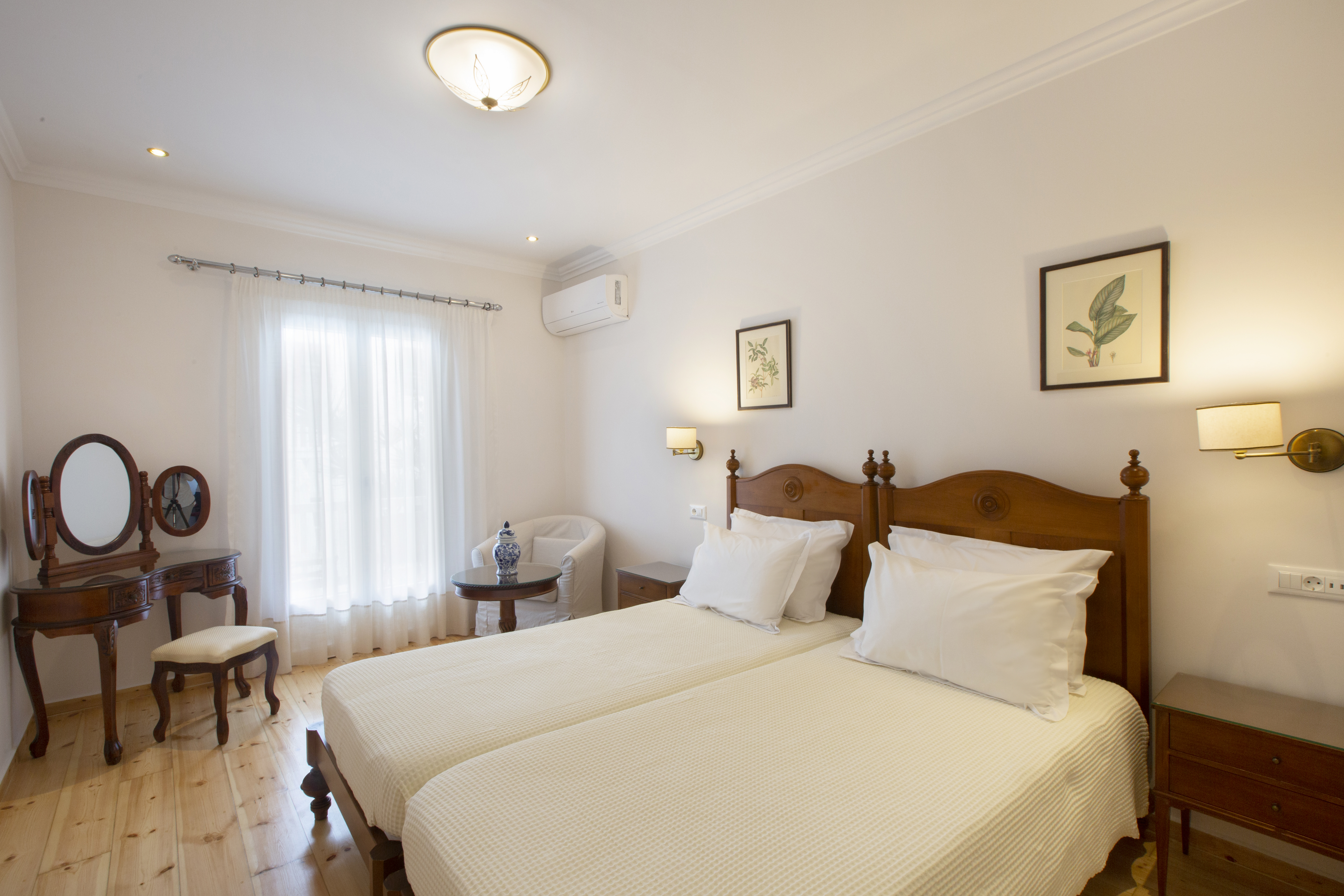 Double or Twin Standard