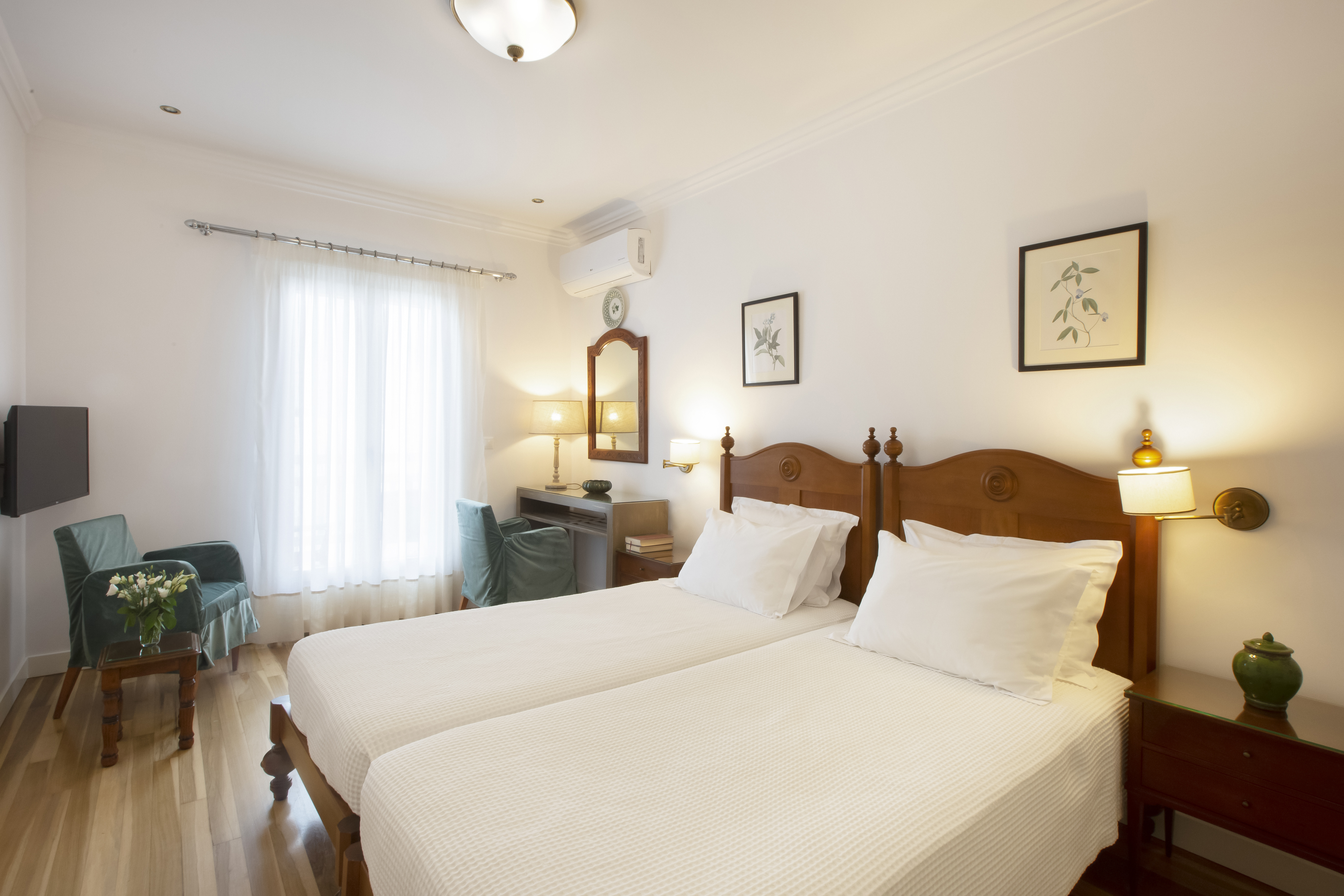 Double or Twin Standard