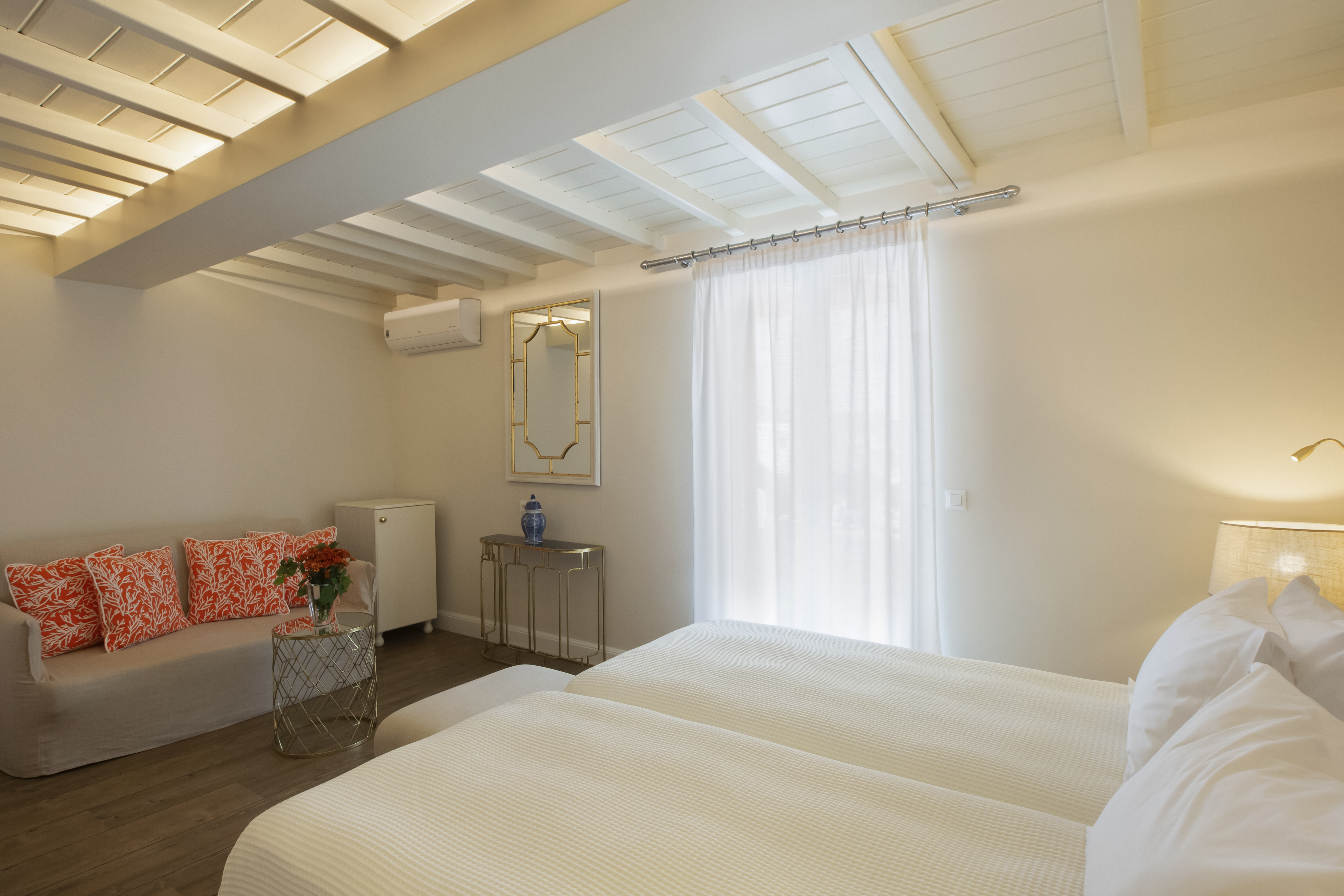 Double or Twin Standard