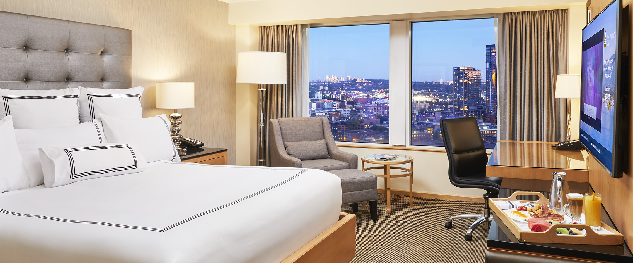 Double Deluxe King Bed