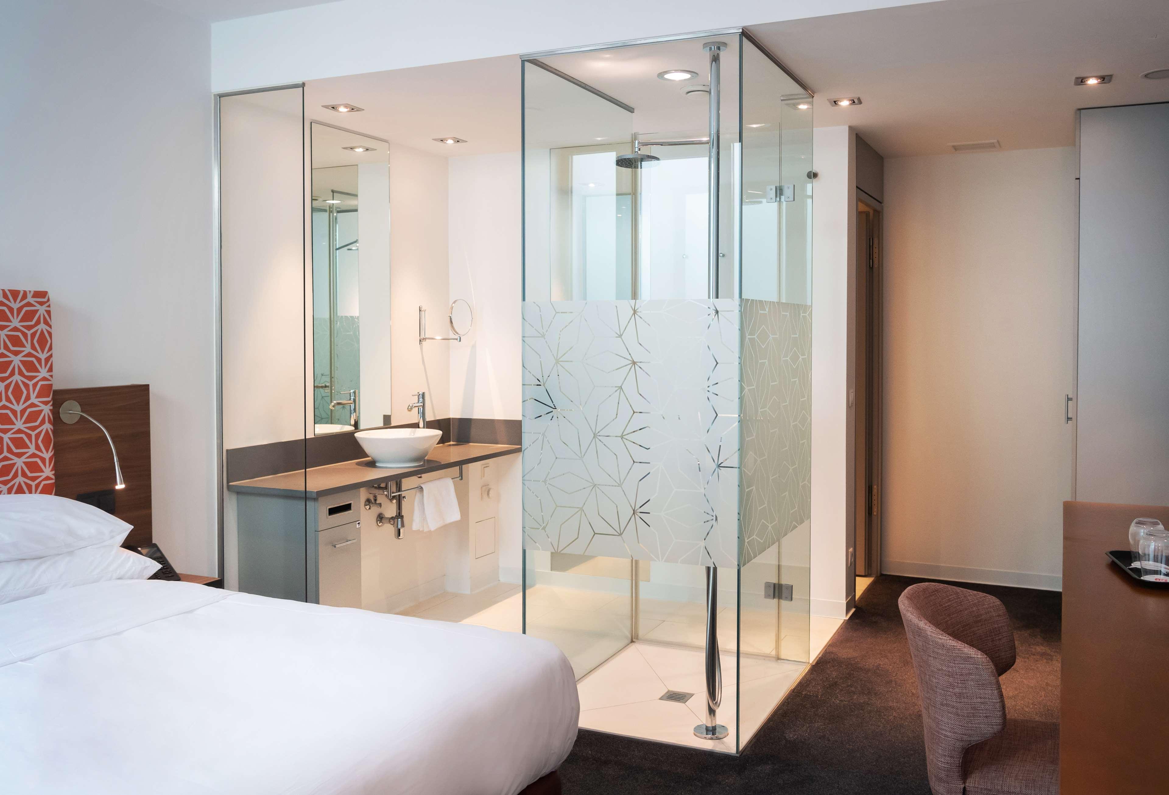 Junior Suite King Size Bed