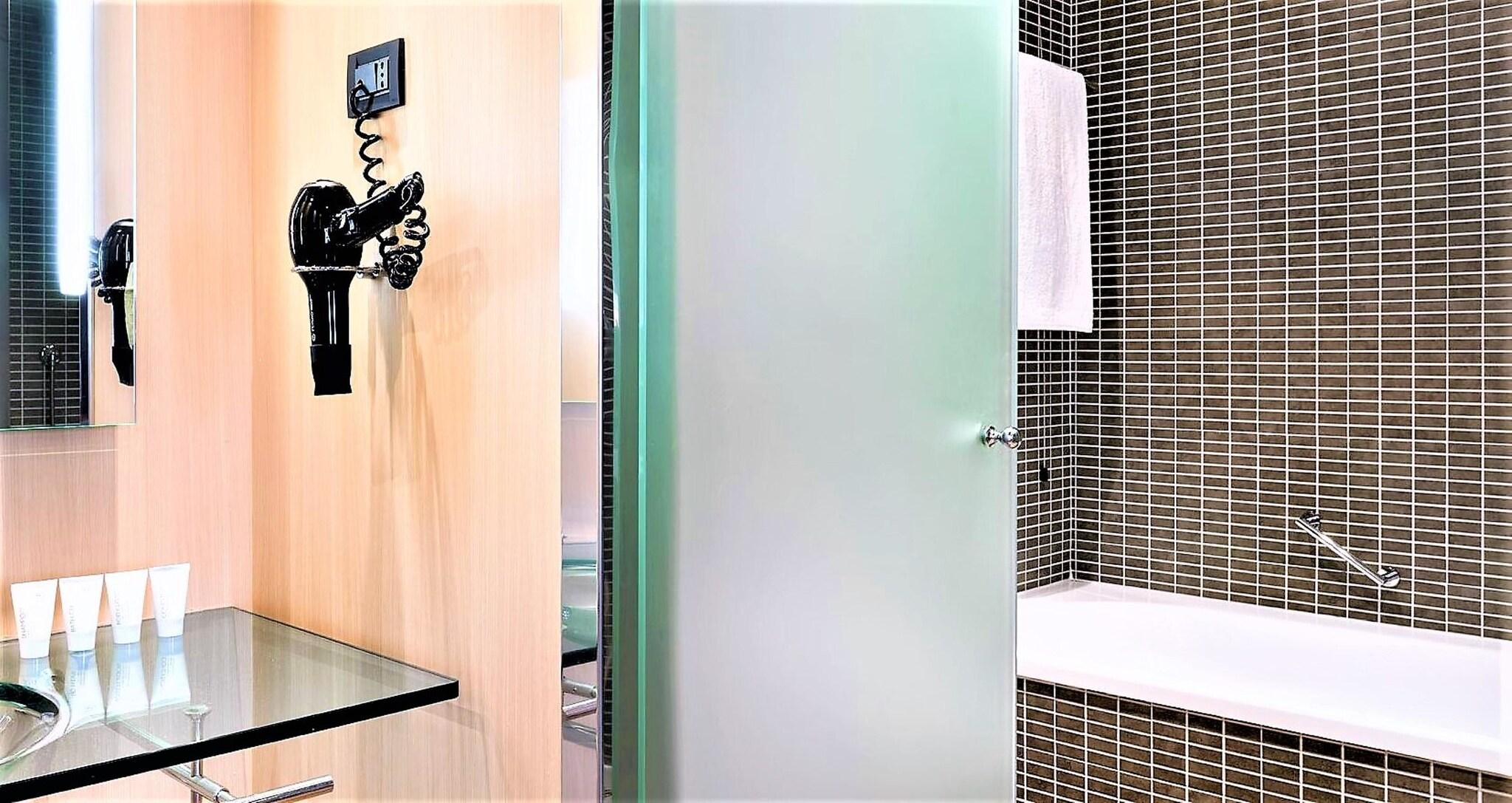 Double Superior King Bed