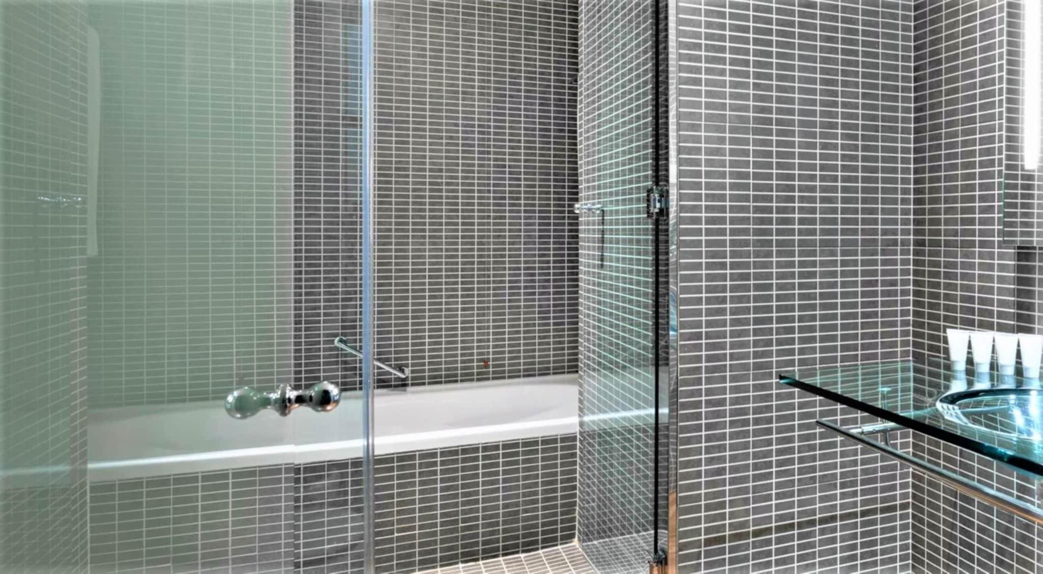 Double Superior King Bed