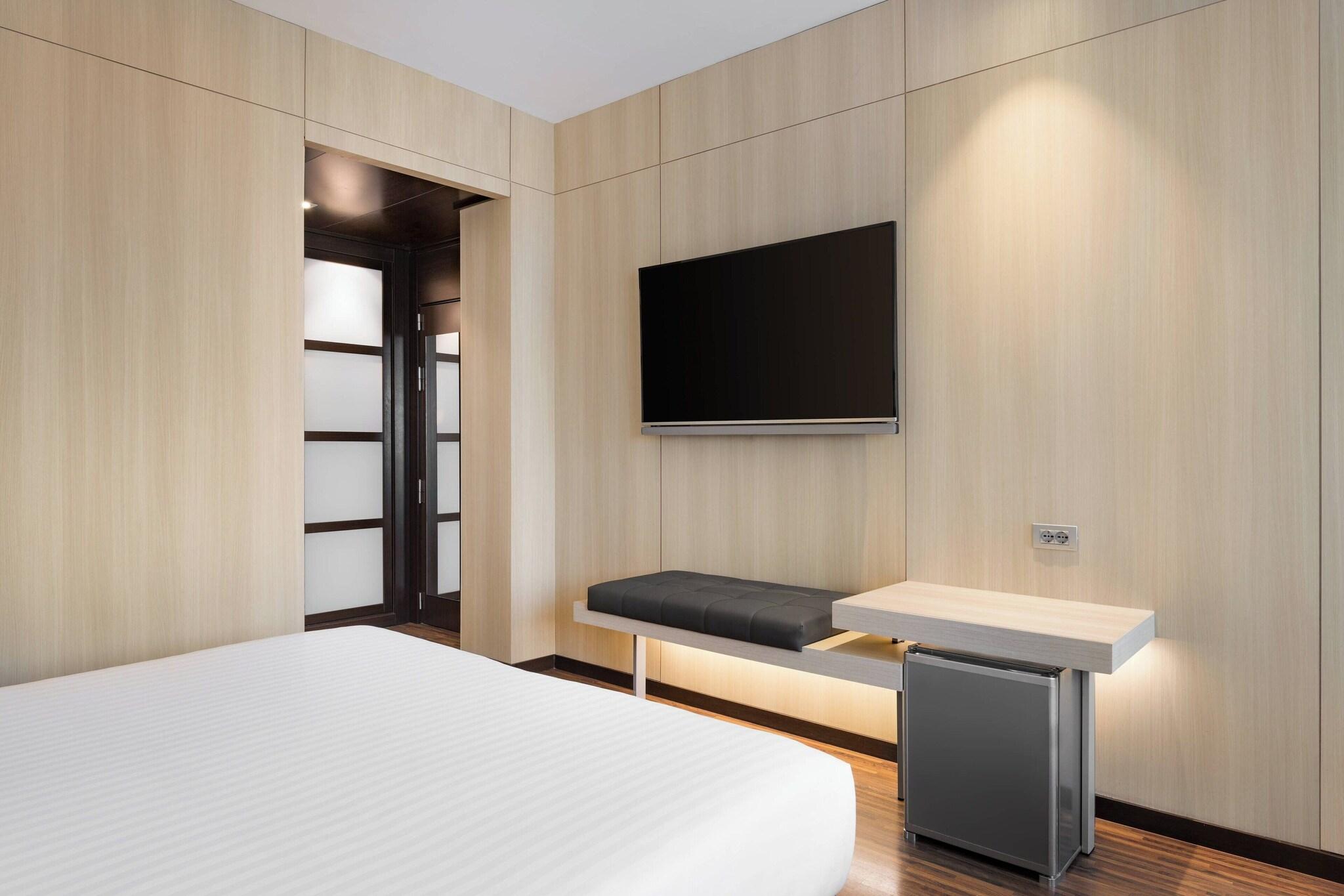 Double Queen Size Bed