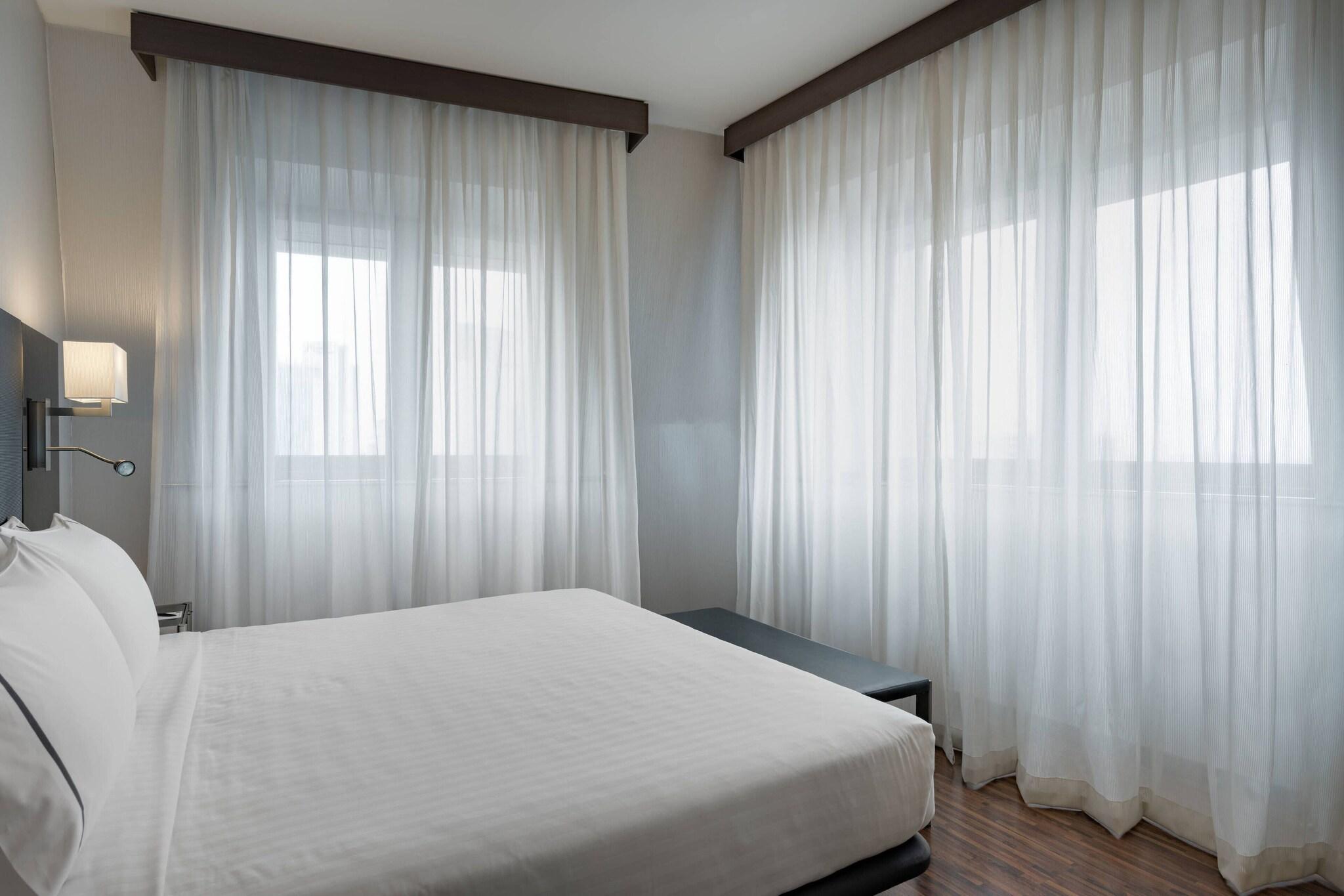 Double Queen Size Bed