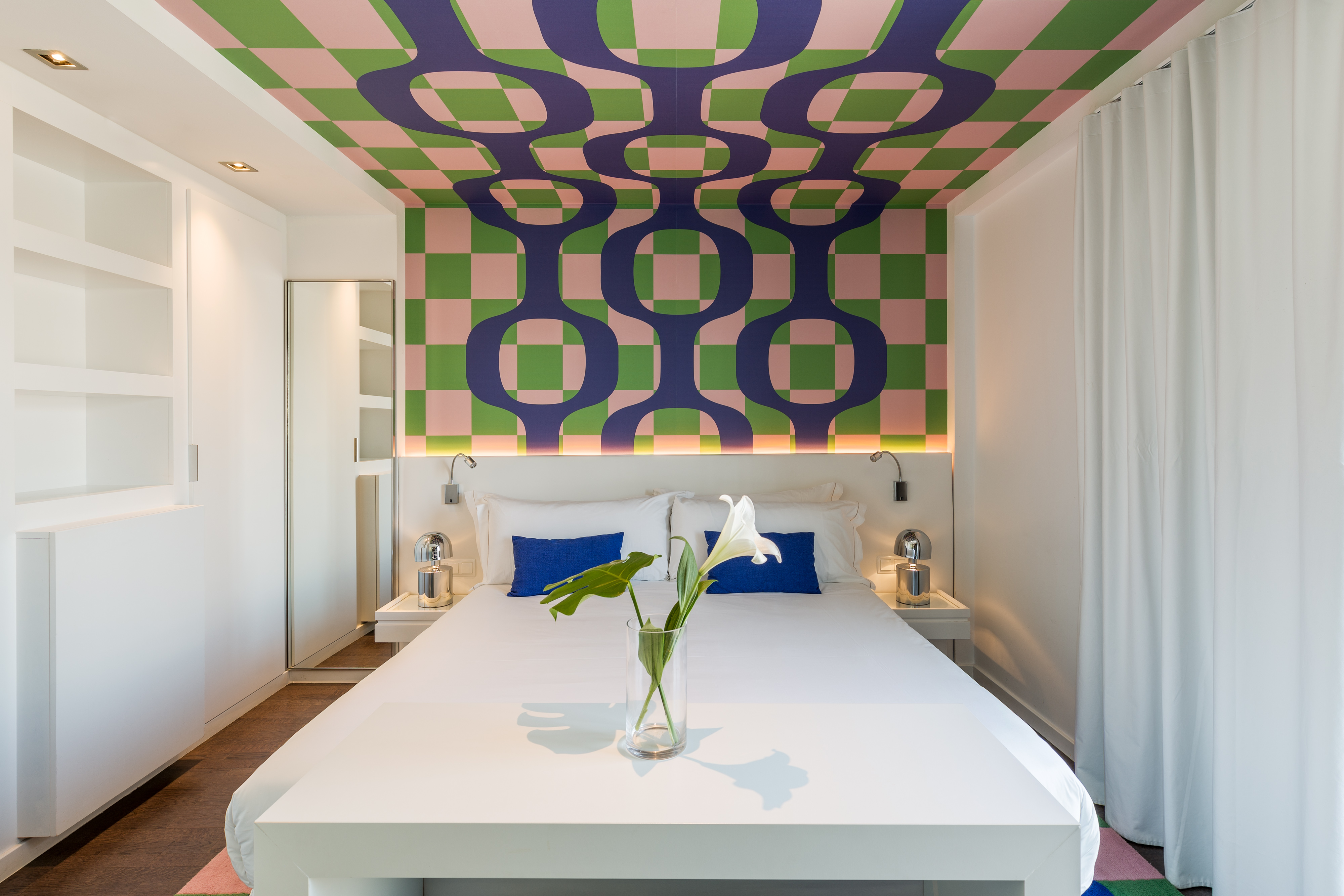 Double Single Executive