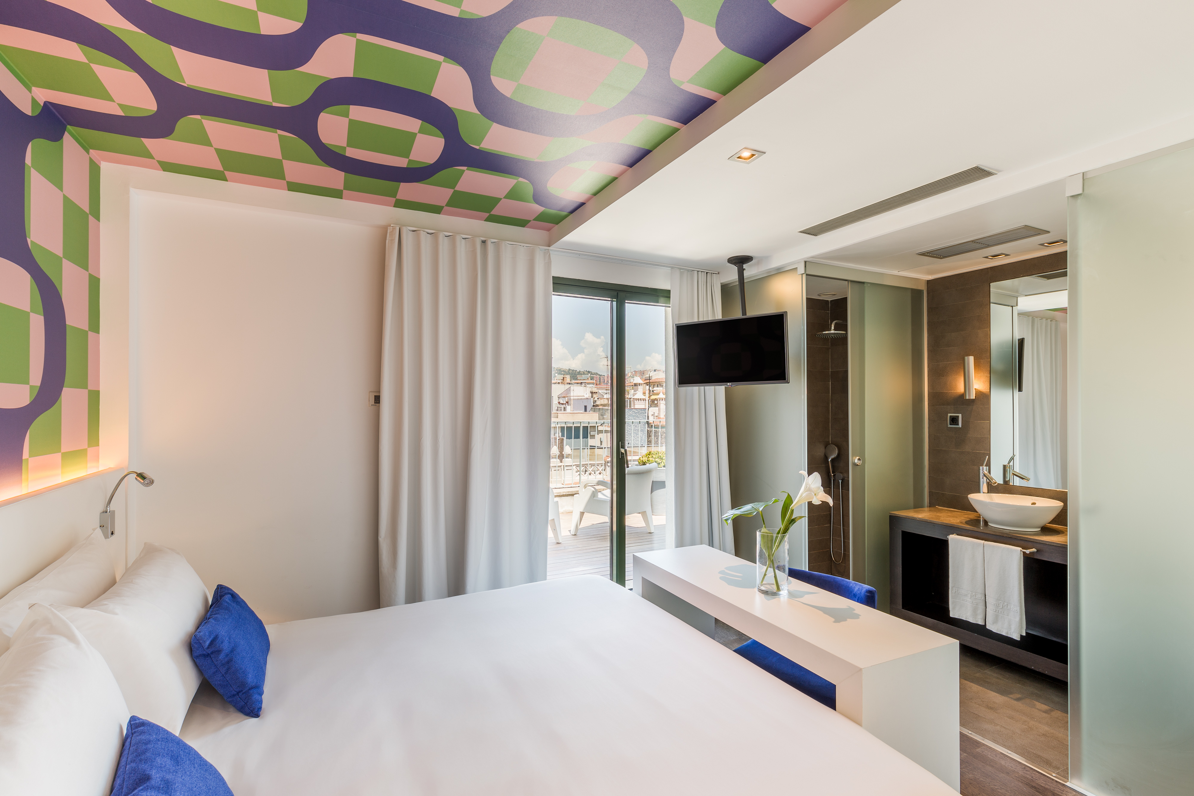 Double Single Executive