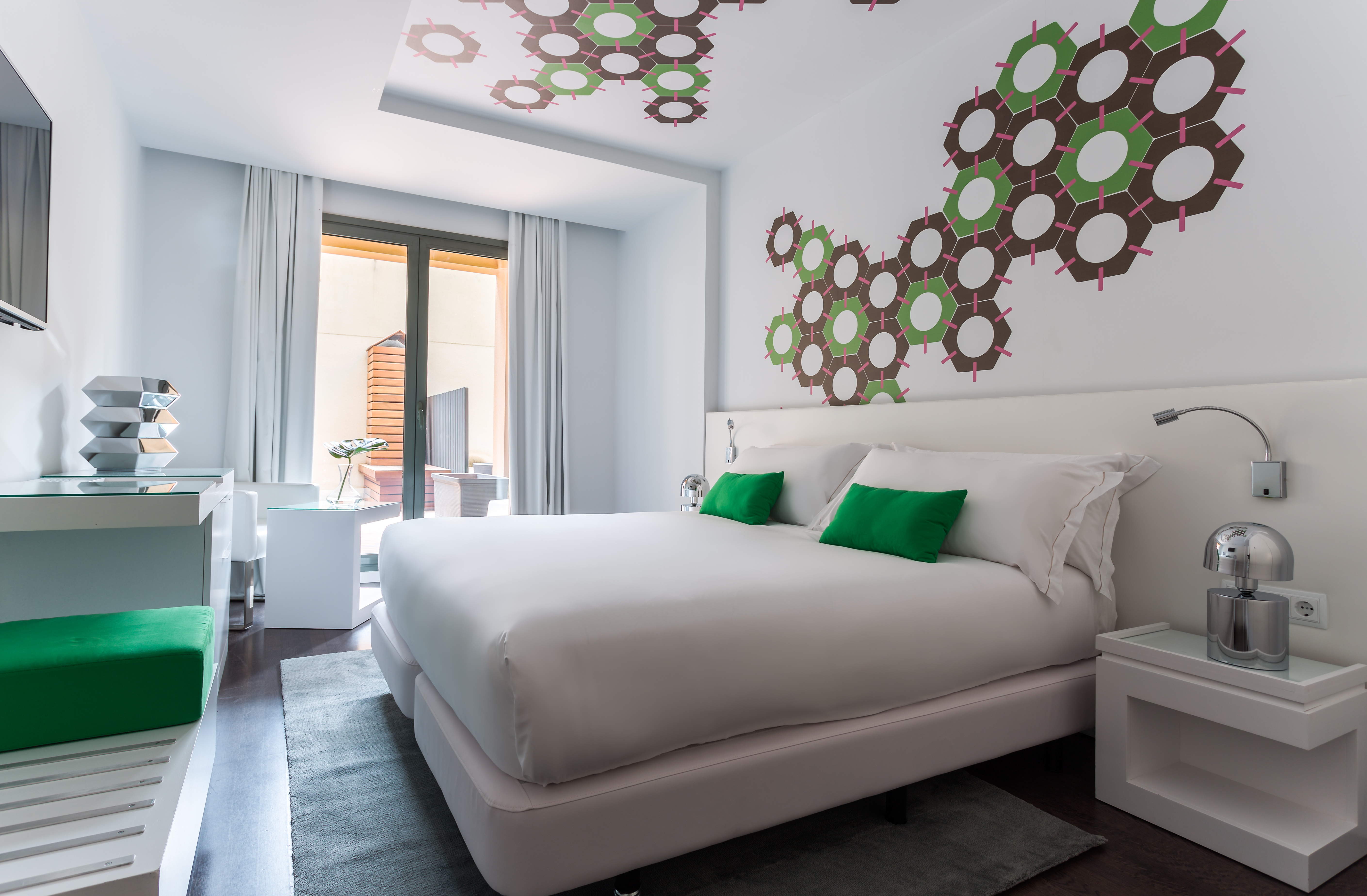 Double Single Executive