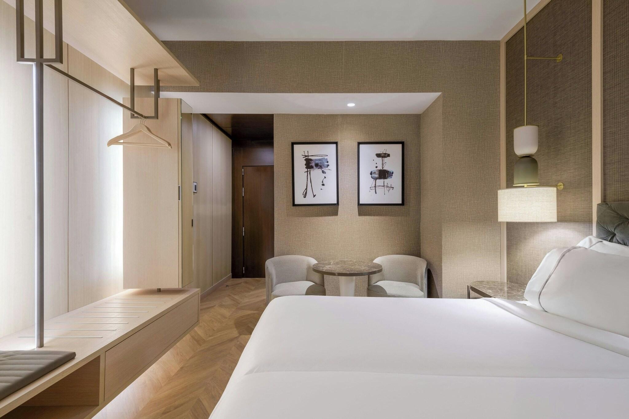 Double Queen Size Bed