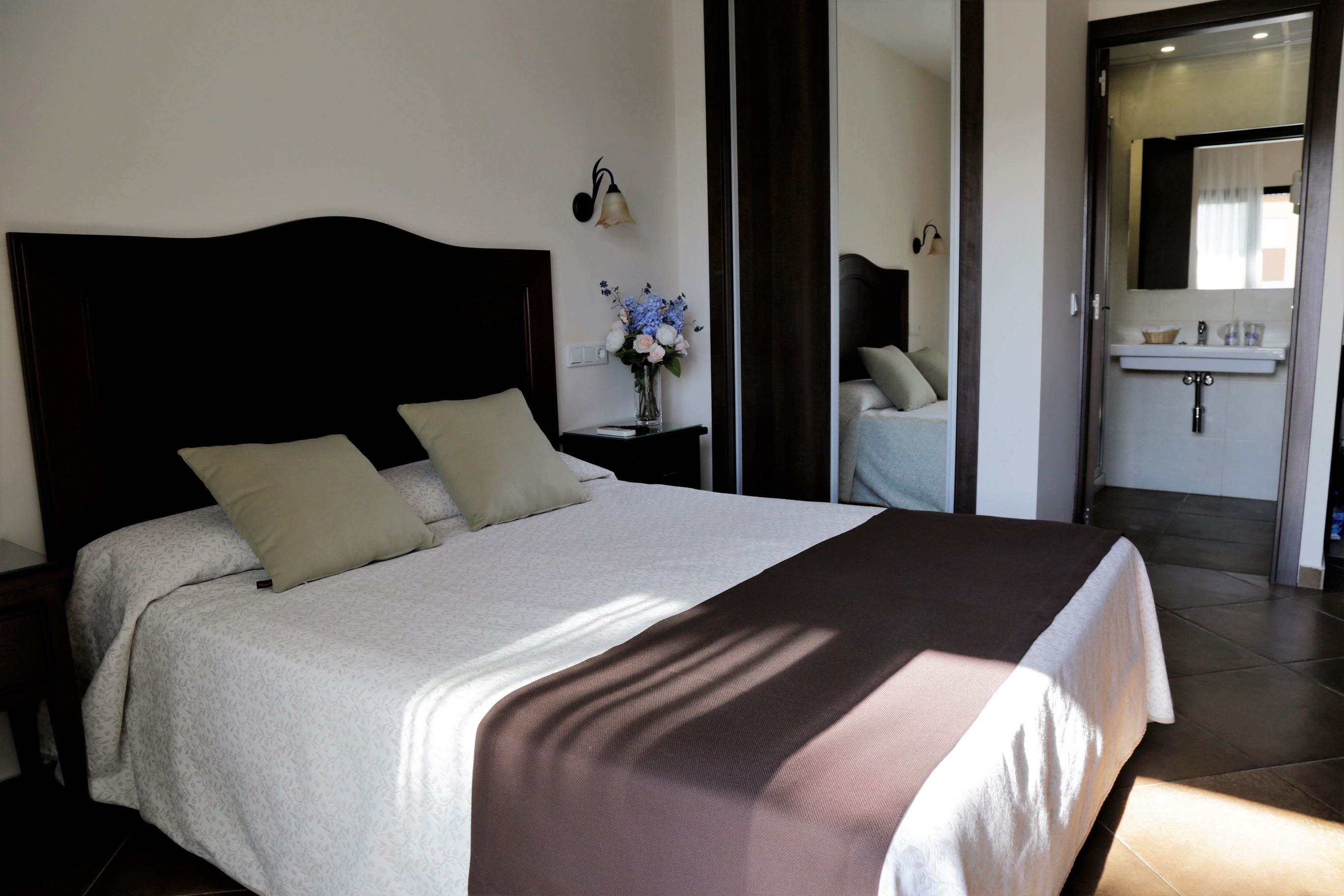 Double or Twin Standard