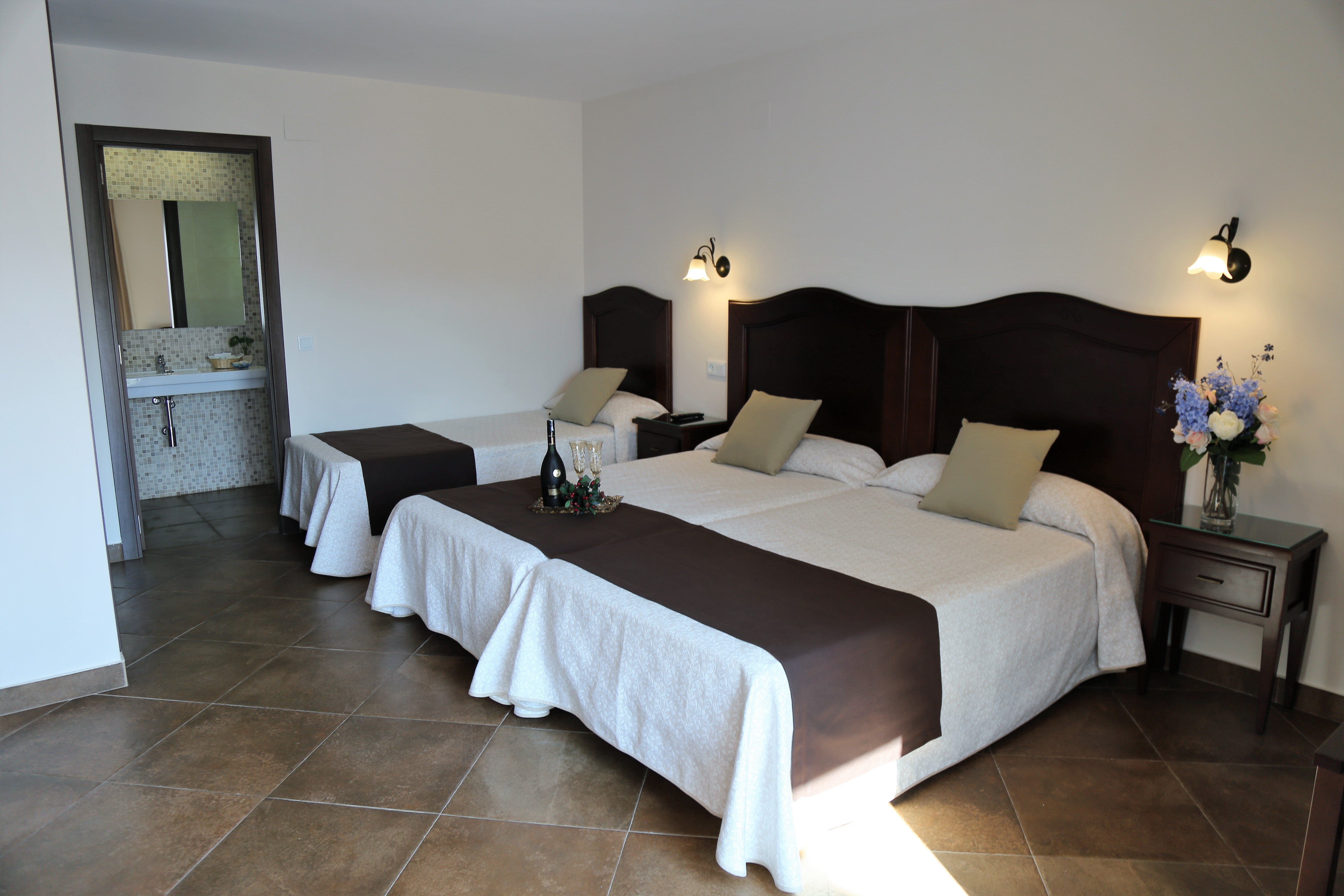 Double or Twin Capacity 3