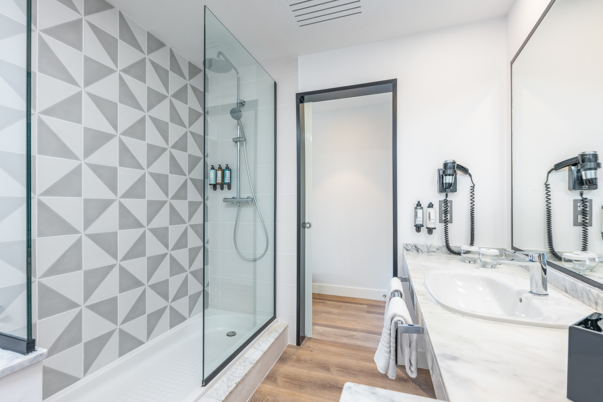 Double or Twin Standard