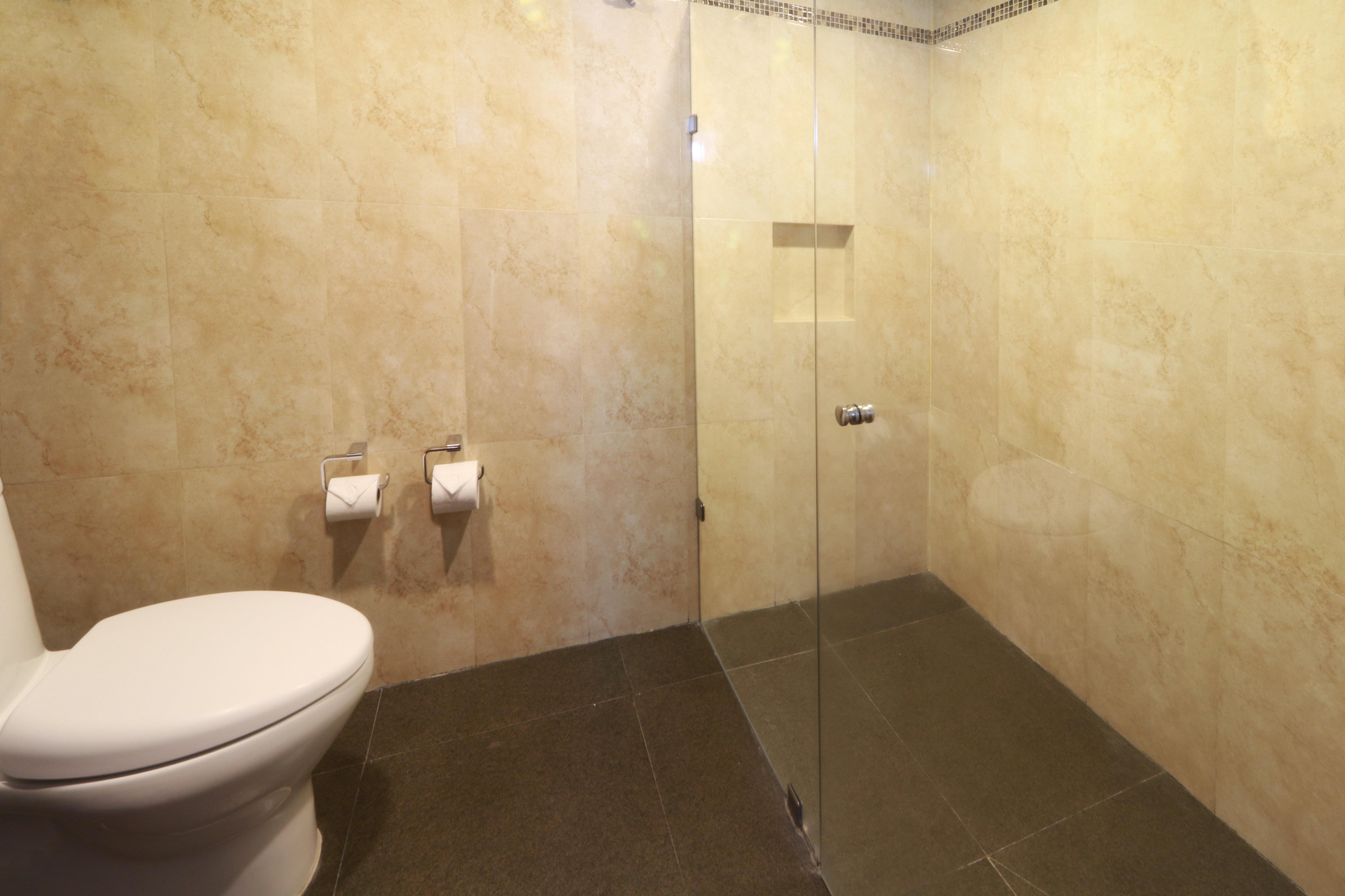 Double King Bed Non Smoking