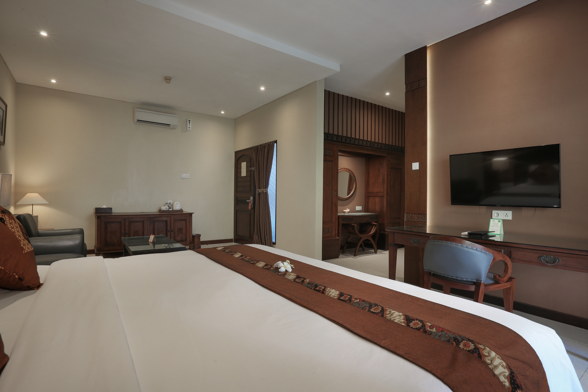 Double or Twin Deluxe