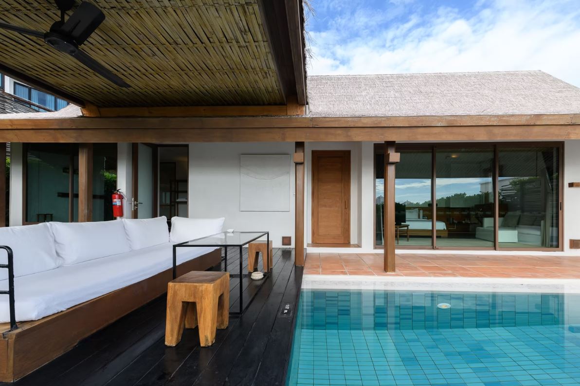 Villa Beach Front with Private Pool