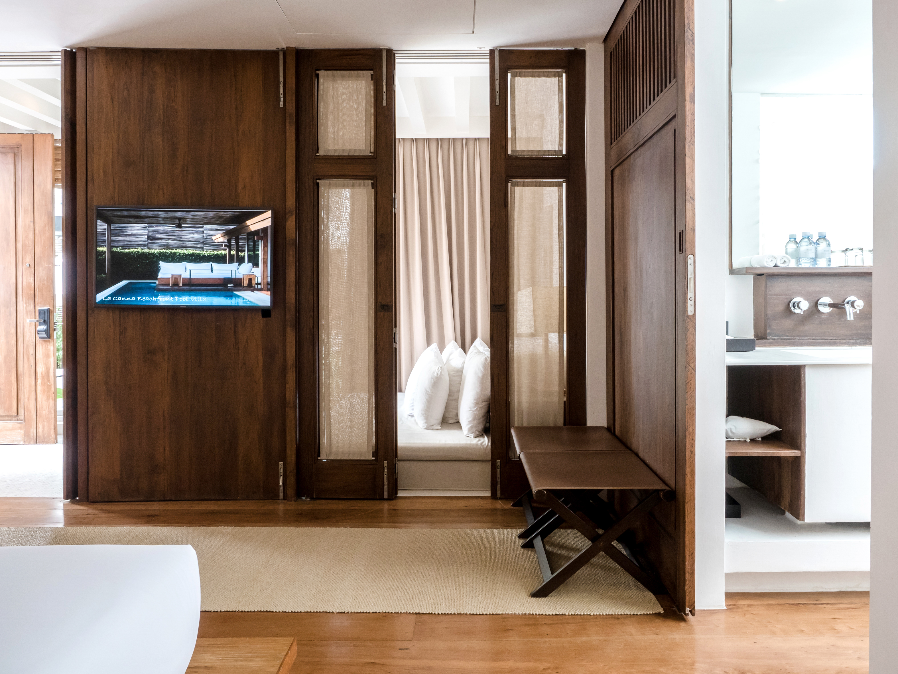 Double Deluxe Pool View