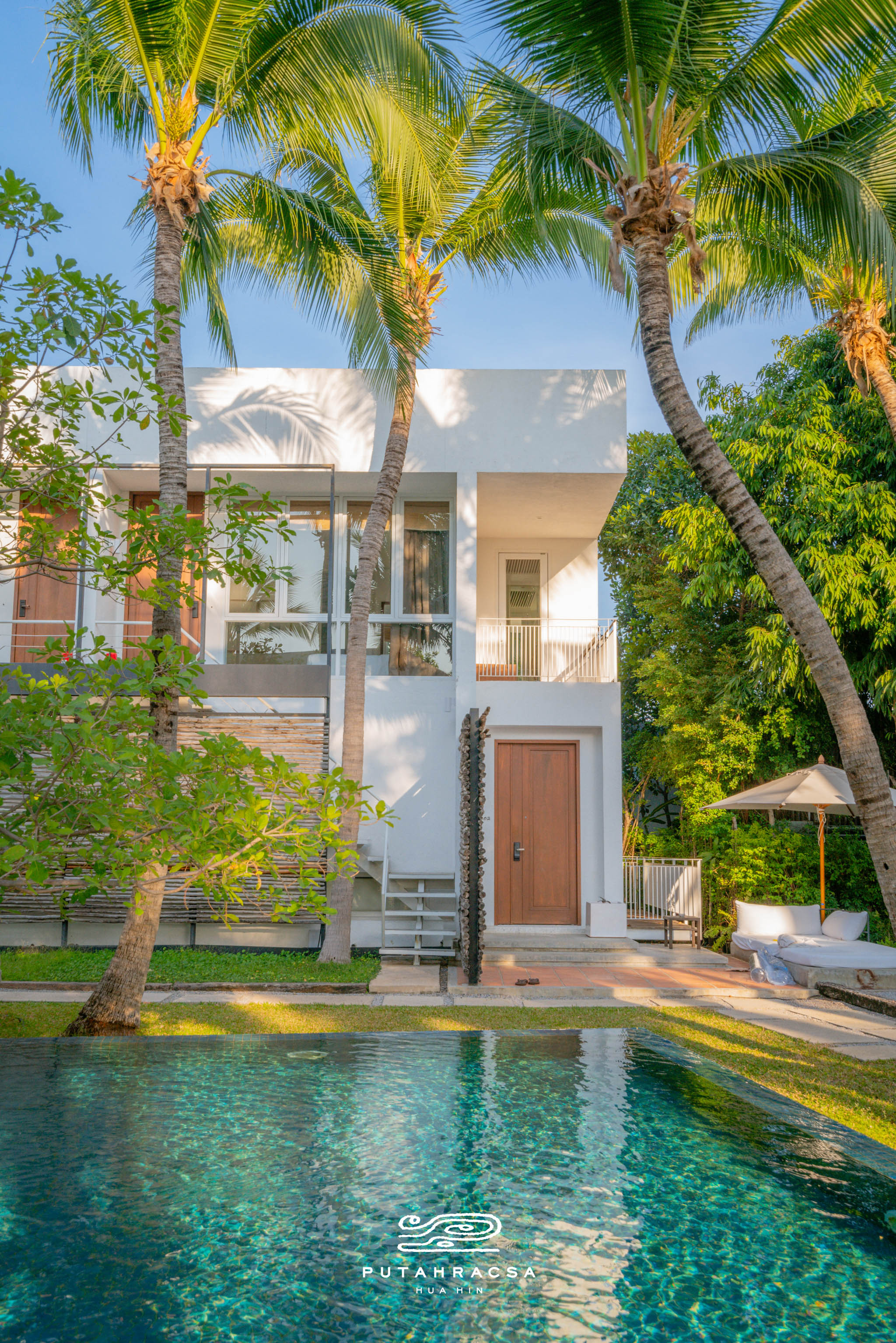 Double Deluxe Pool View