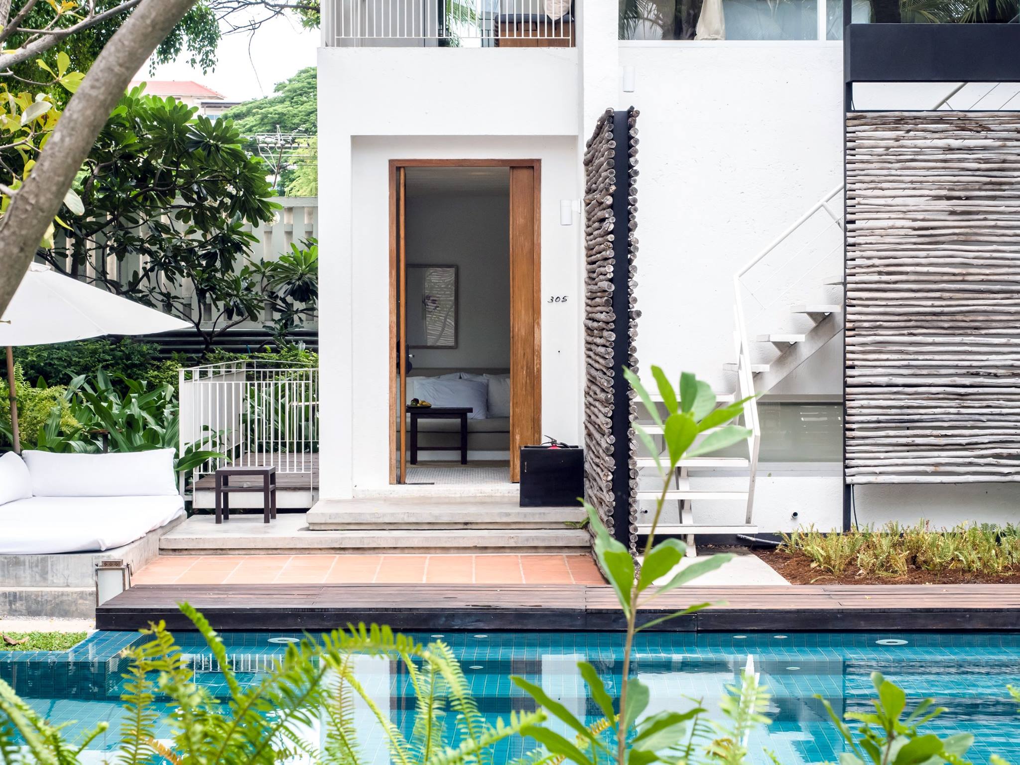 Double Deluxe Pool View