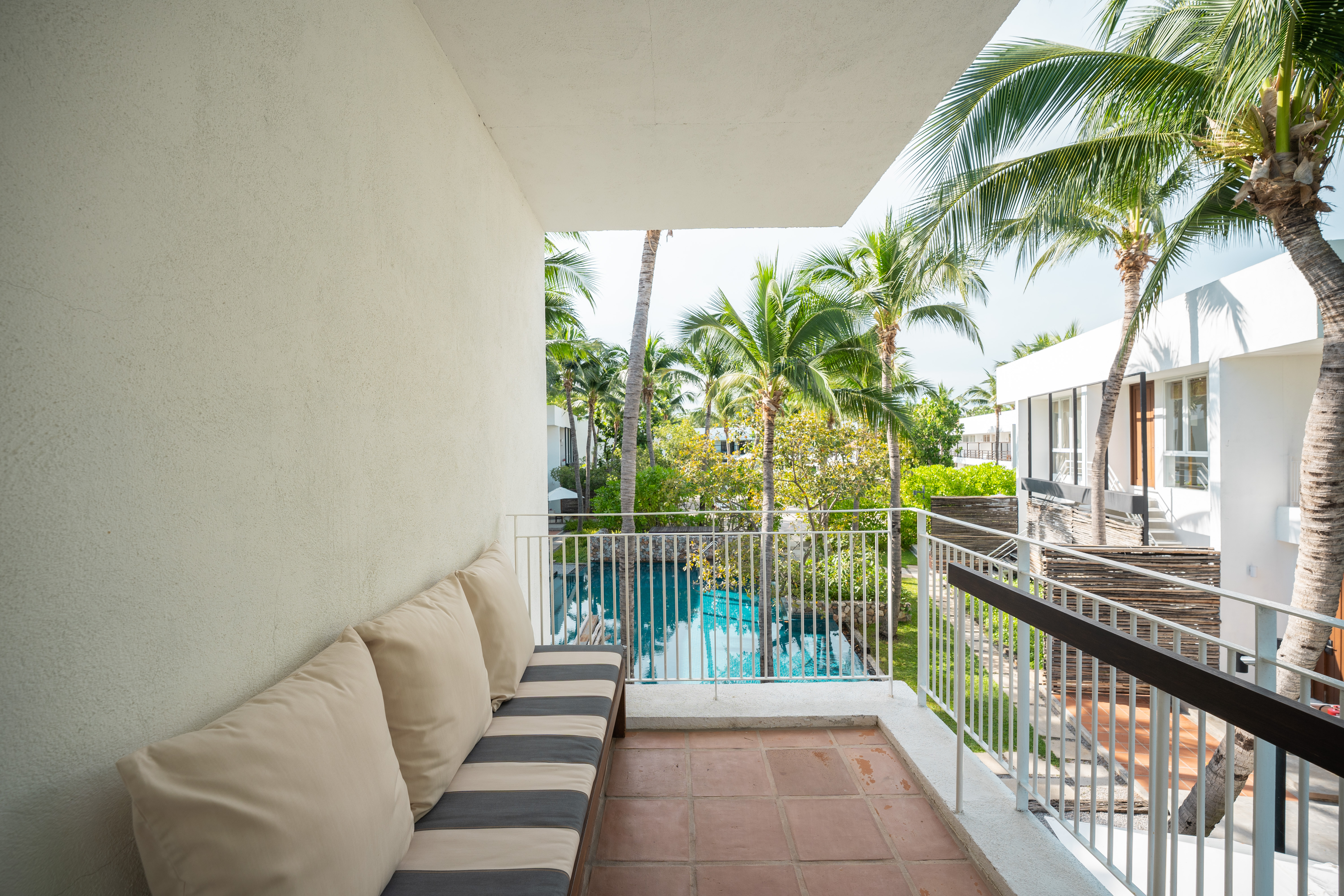 Double Deluxe King Bed