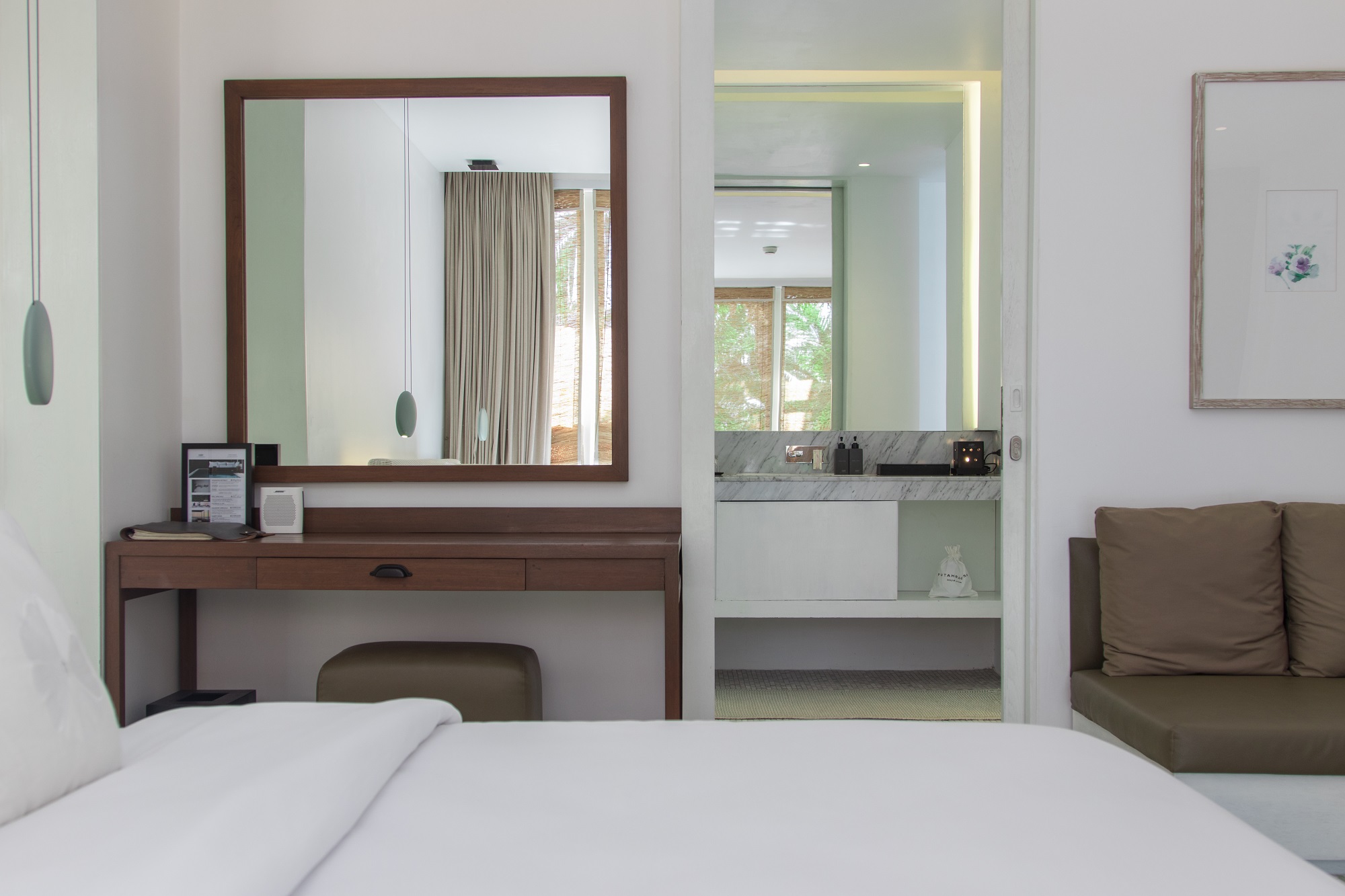 Double Deluxe King Bed