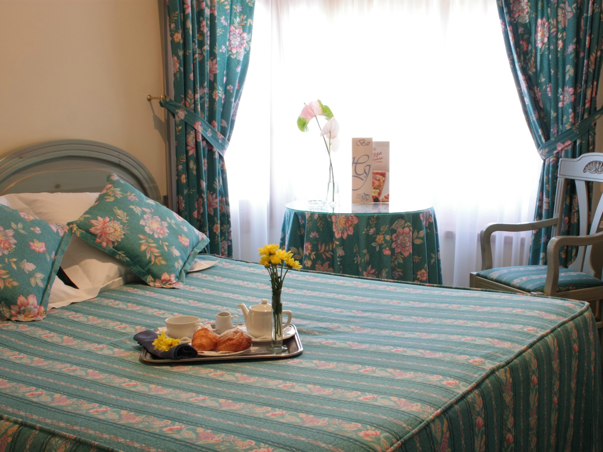 Double or Twin Capacity 2