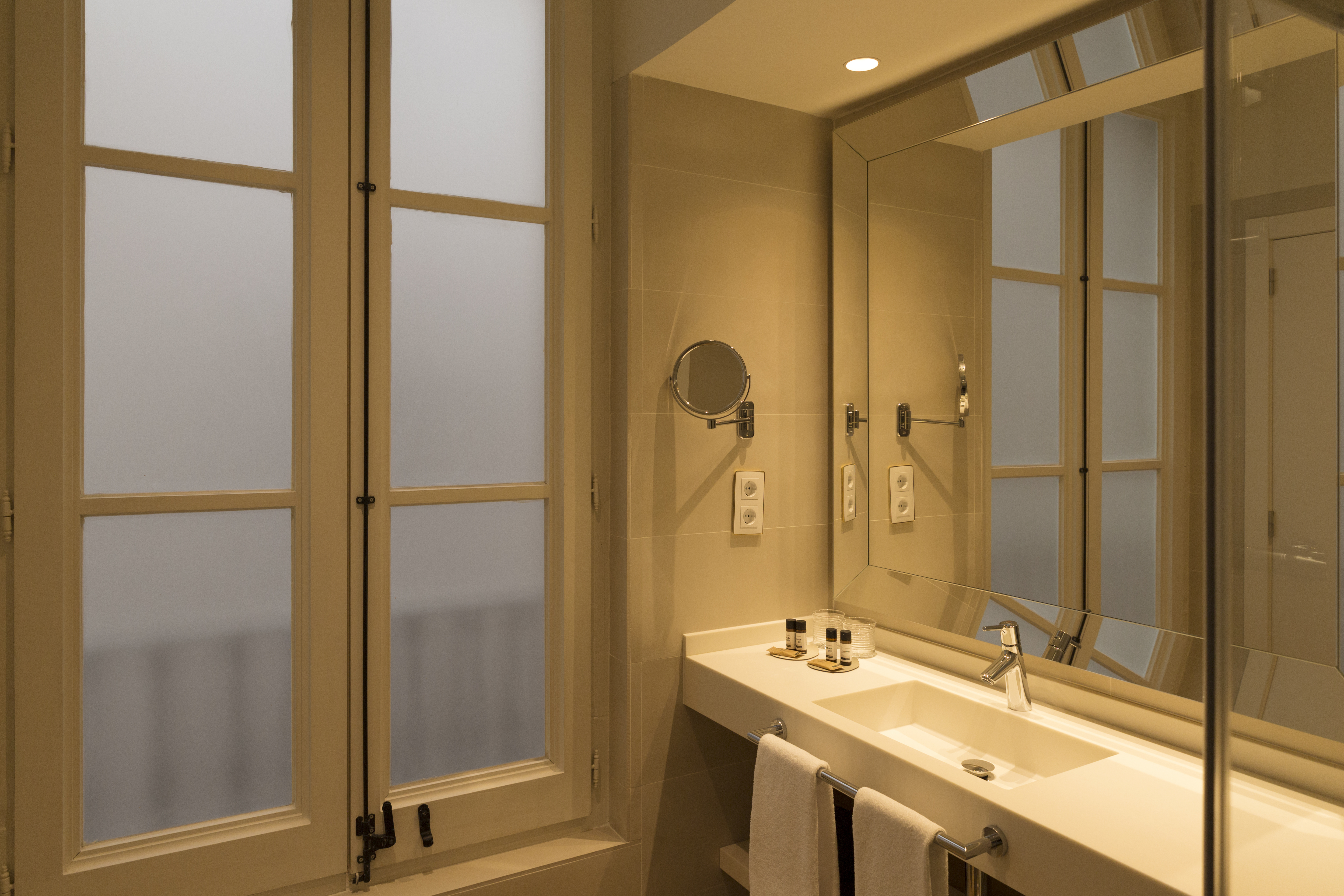 Double or Twin Standard