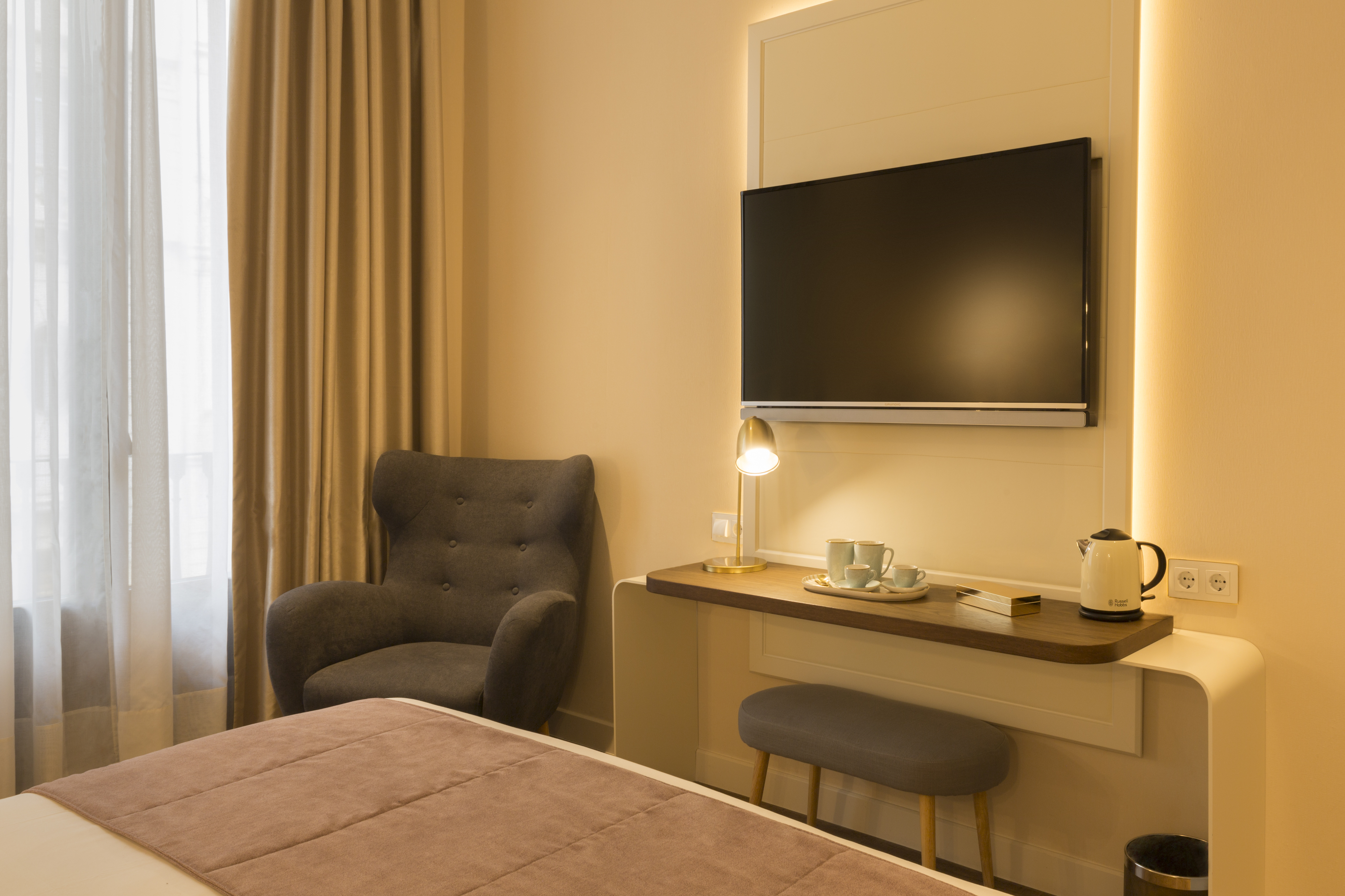 Double or Twin Standard