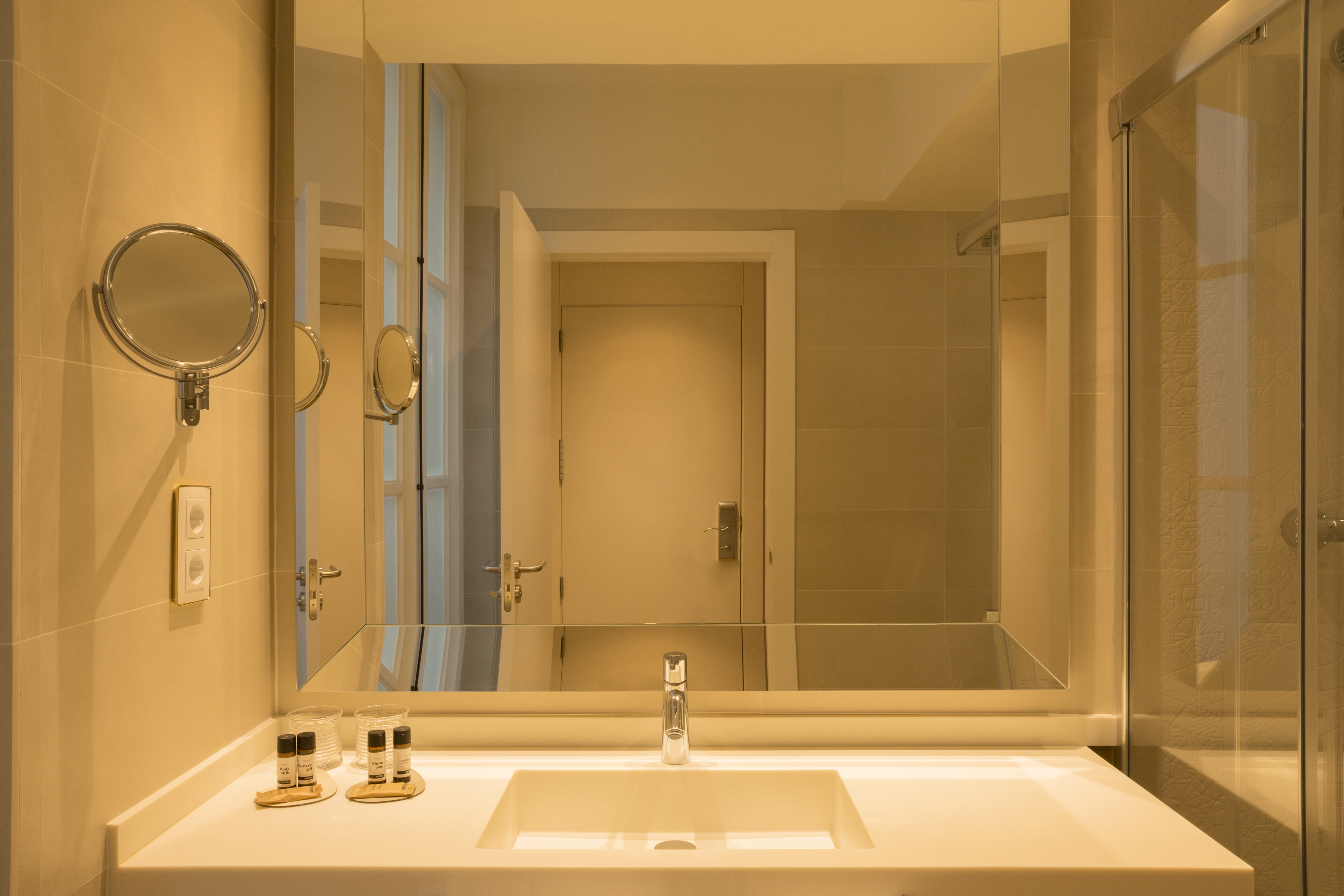 Double or Twin Standard