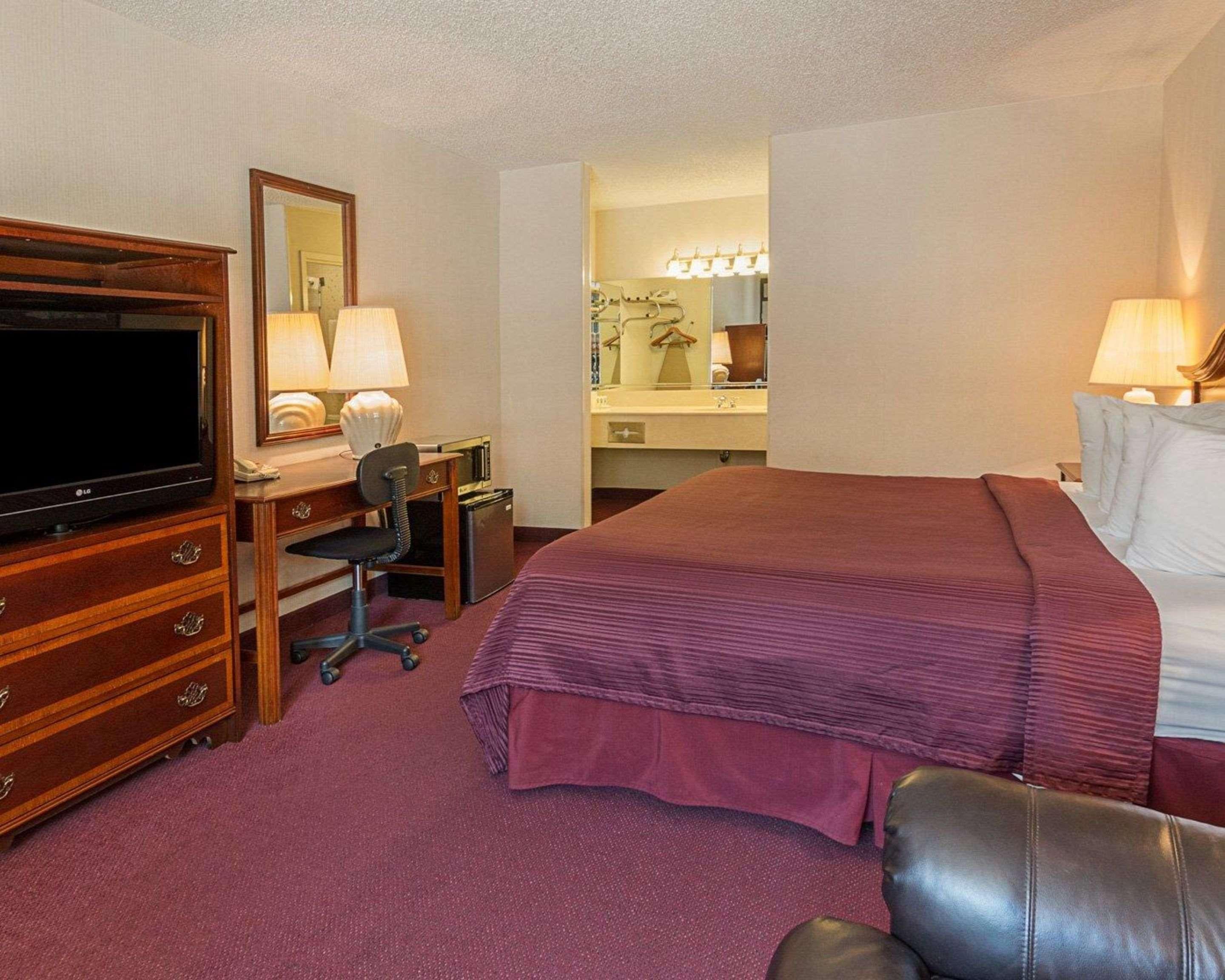 Double Two Queen Beds Non Smoking