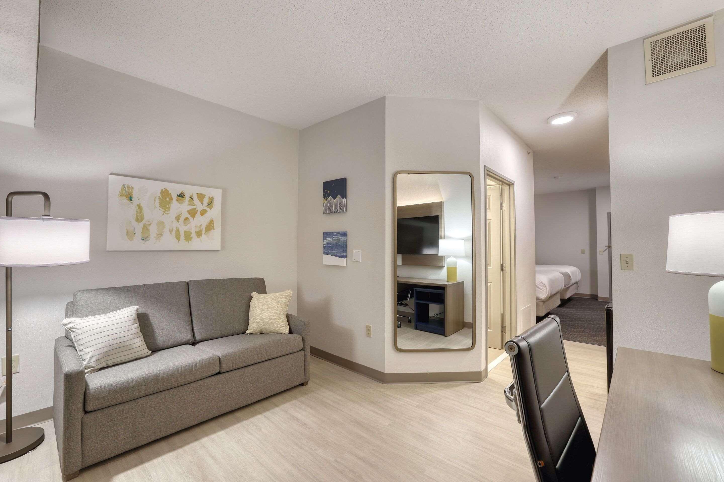 Suite Two Queen Beds Non Smoking