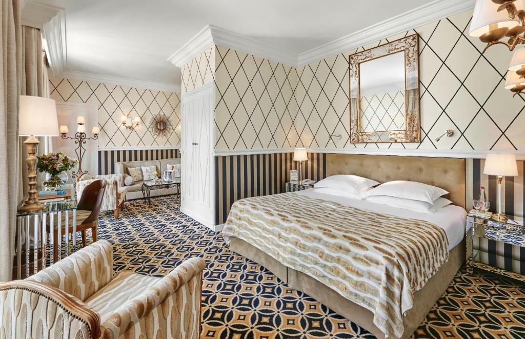 Family Room Standard