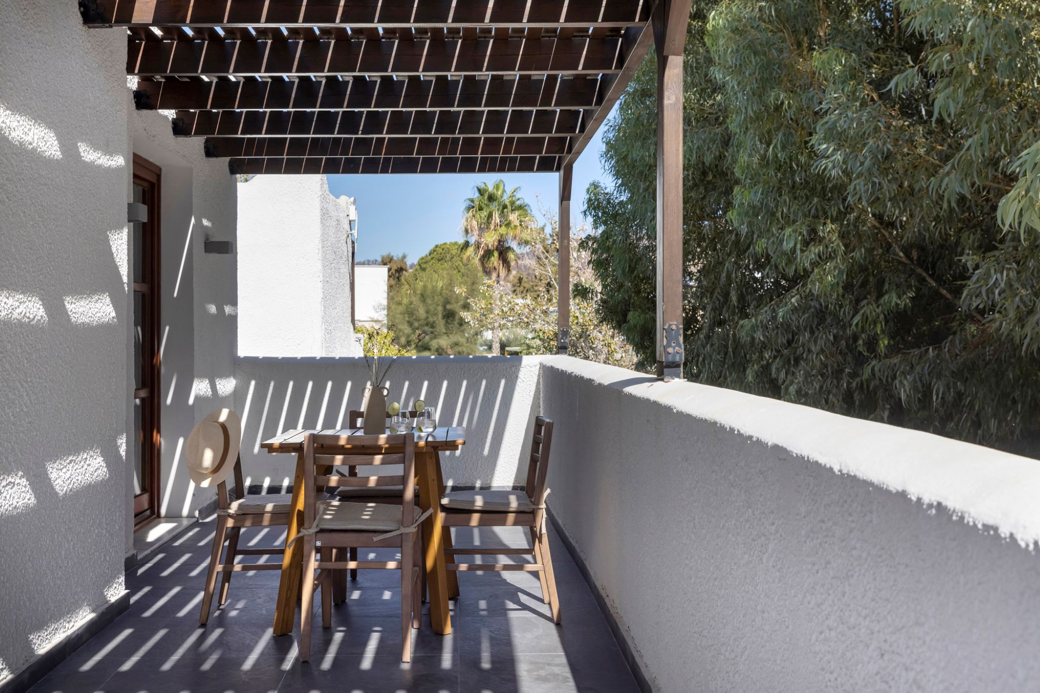 Family Room King Size Bed