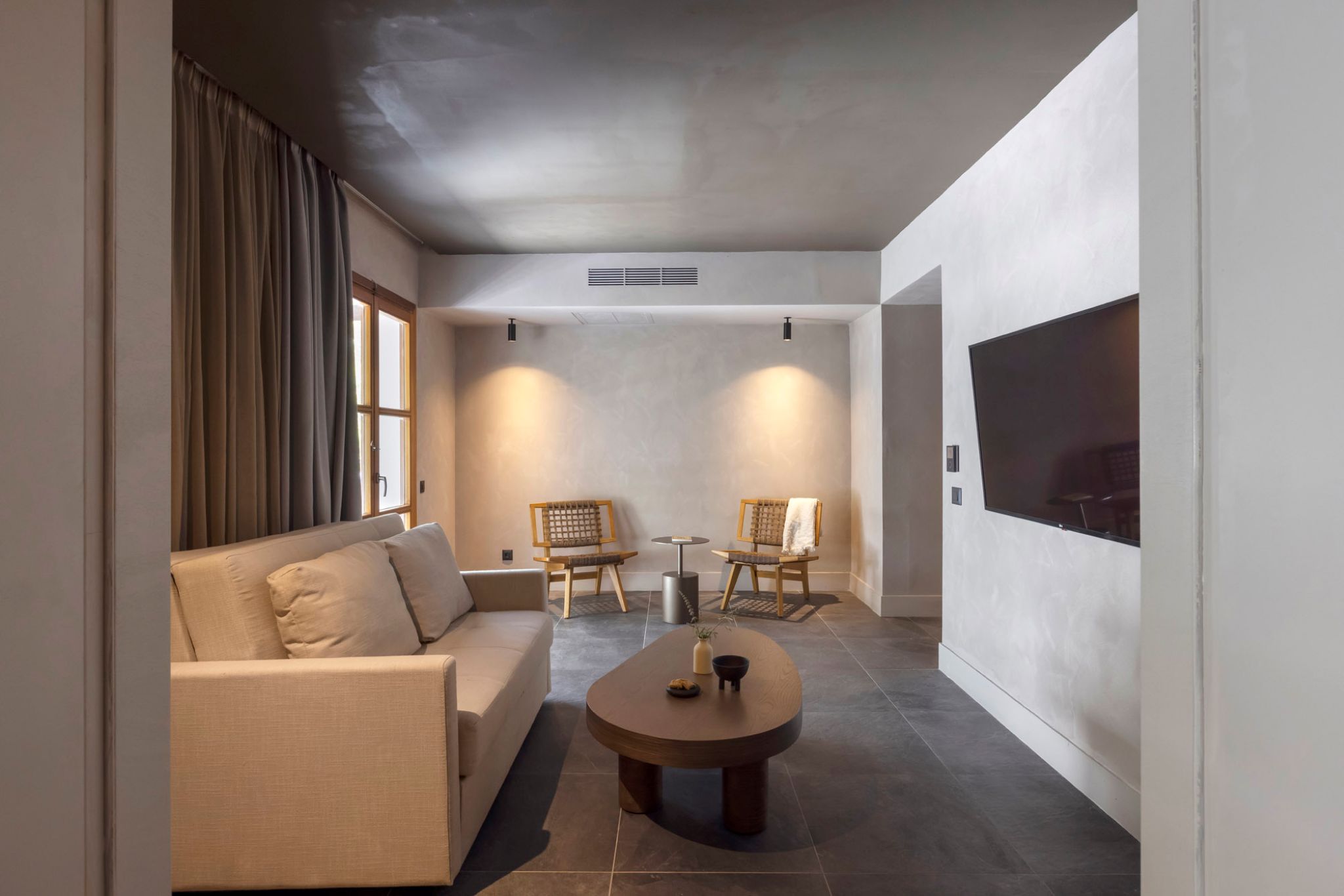 Family Room King Size Bed