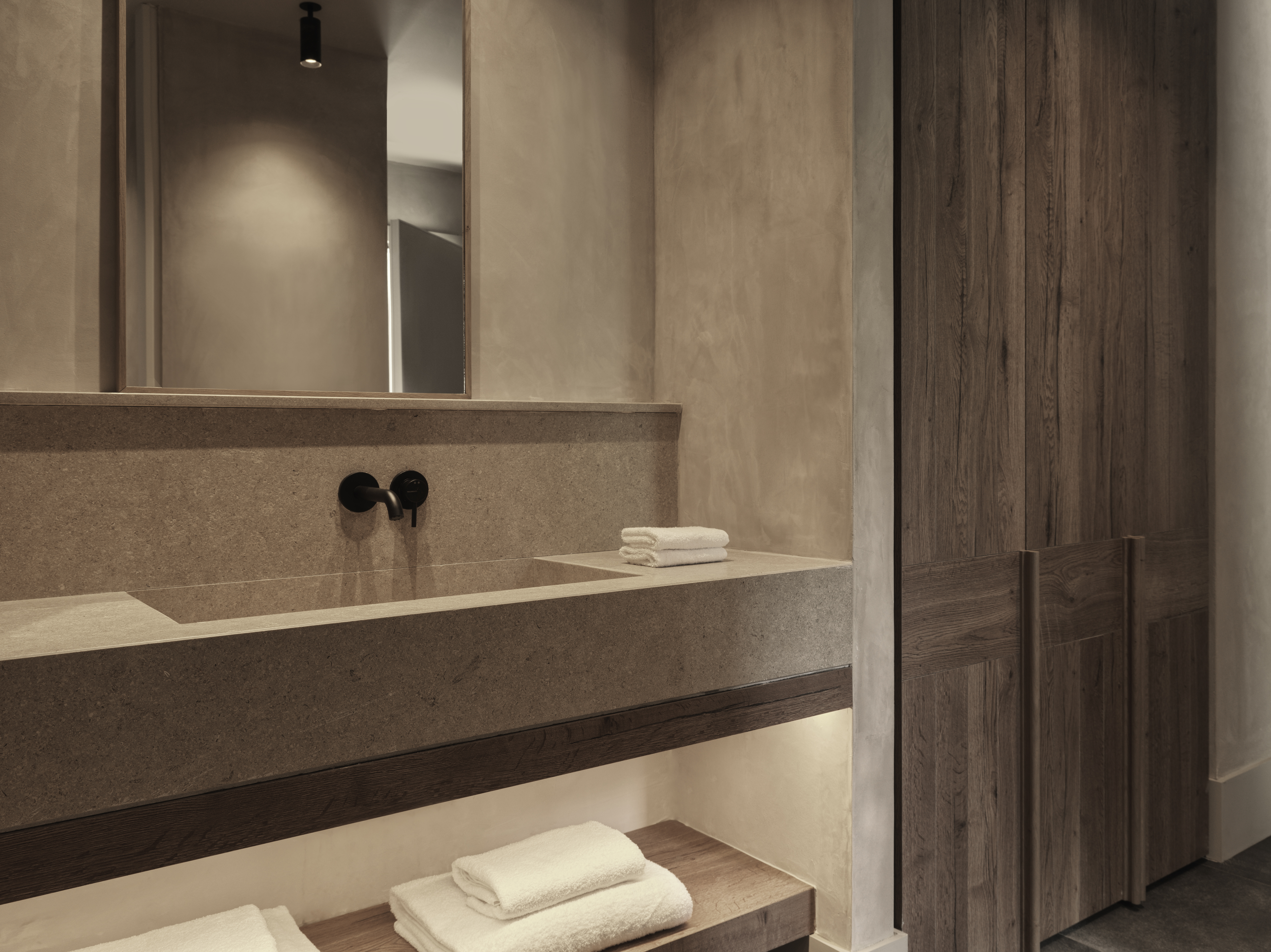 Double Garden View King Bed