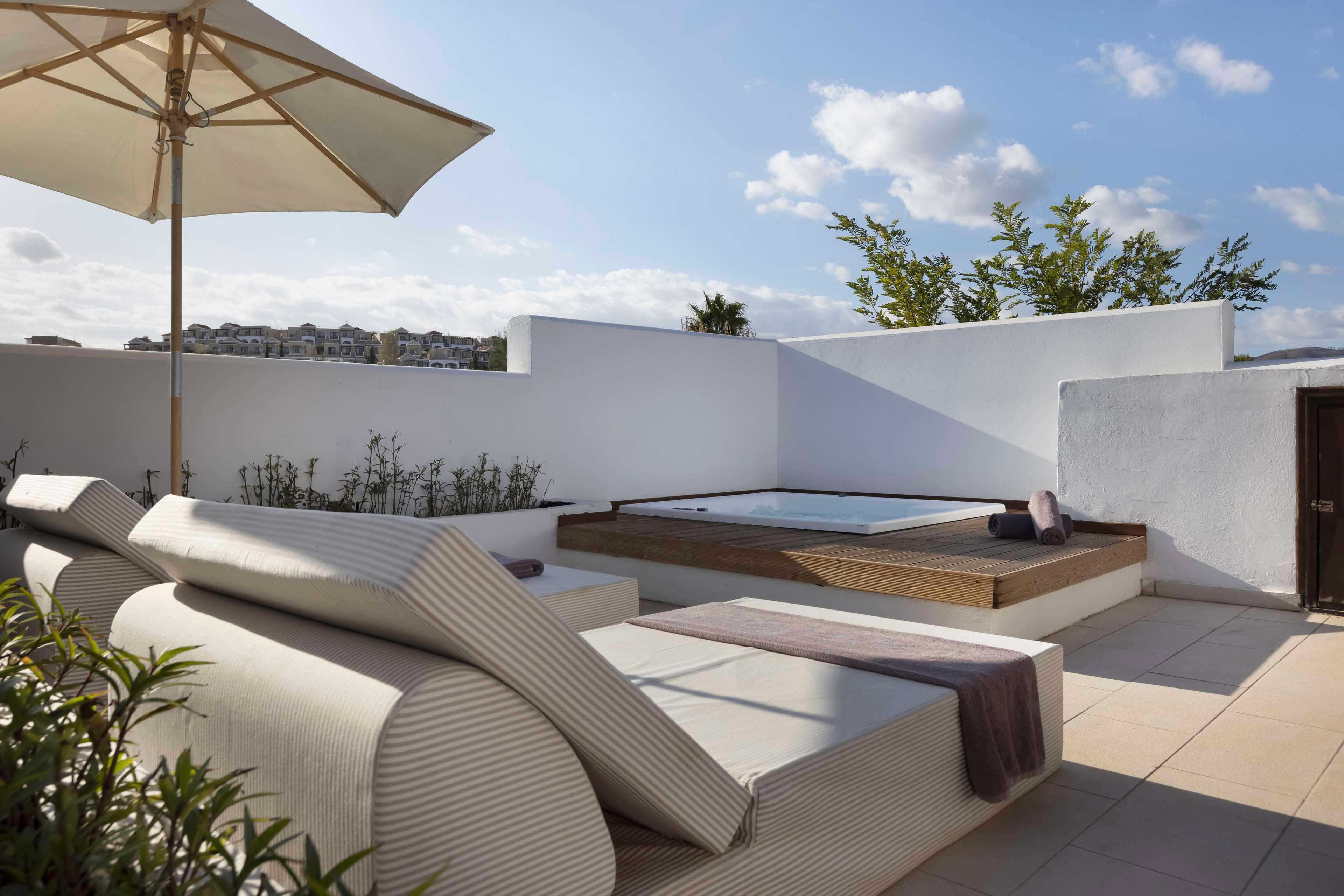 Junior Suite King Size Bed