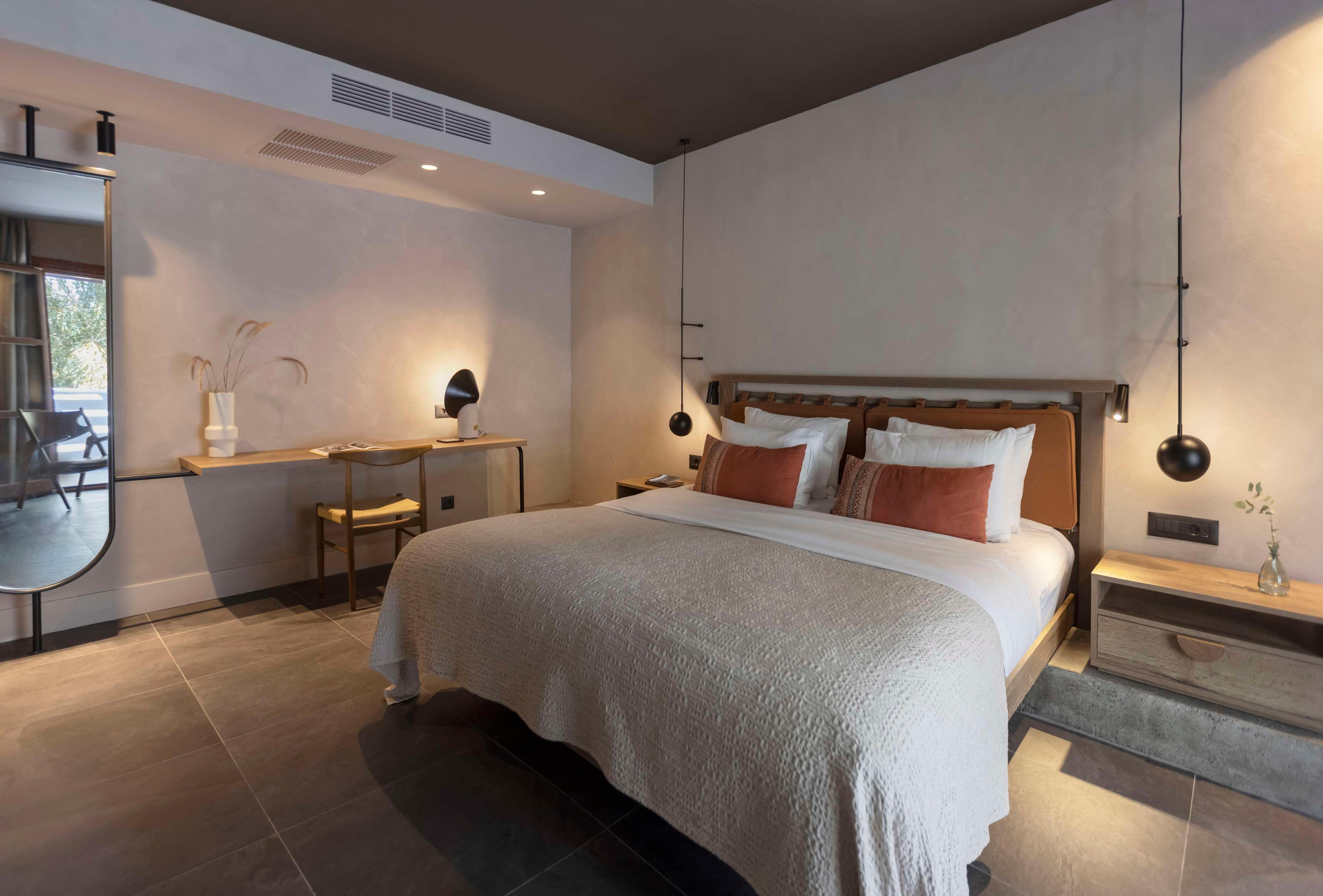 Family Room King Size Bed