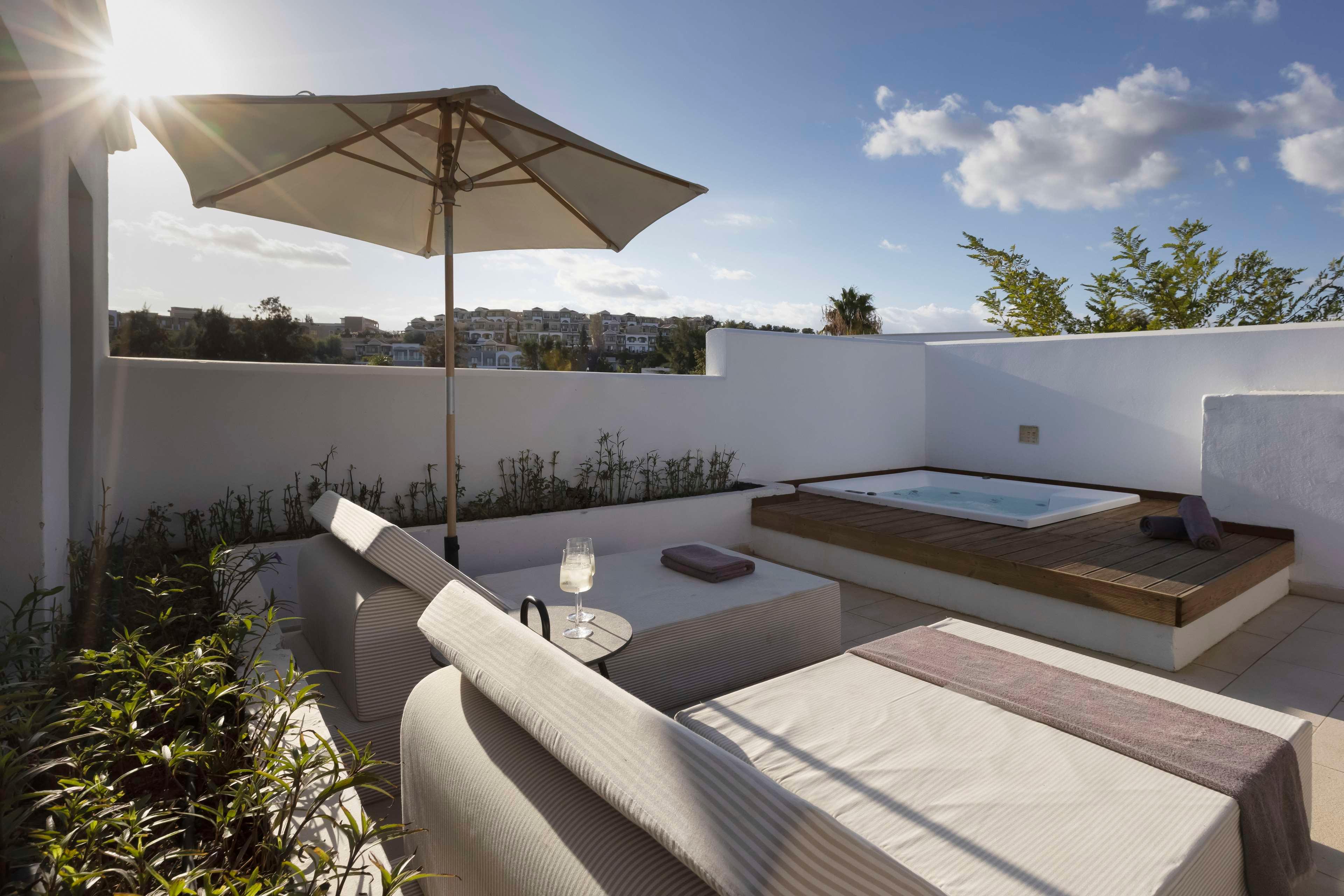 Junior Suite King Size Bed