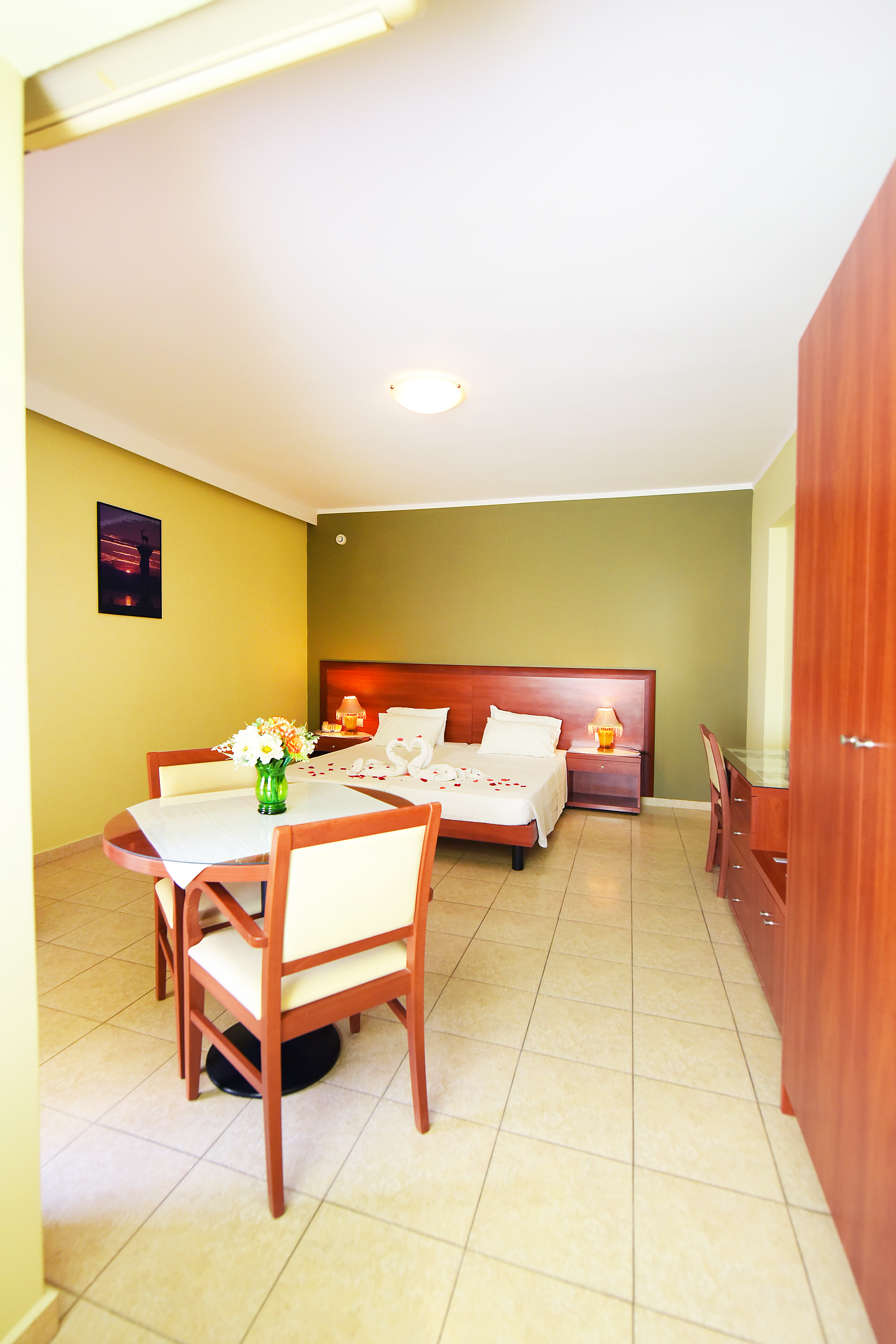 Double or Twin Standard