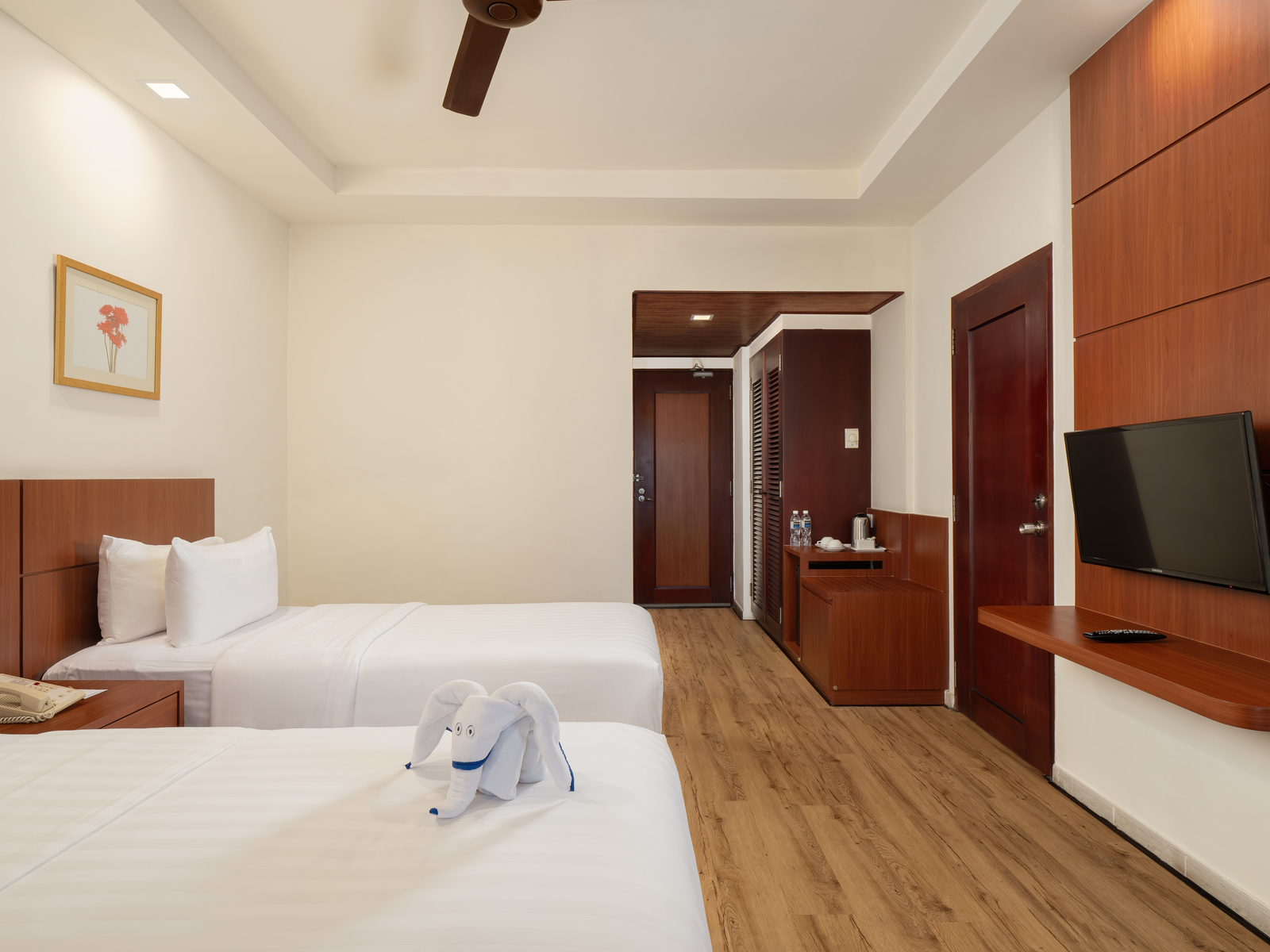 Double or Twin Deluxe