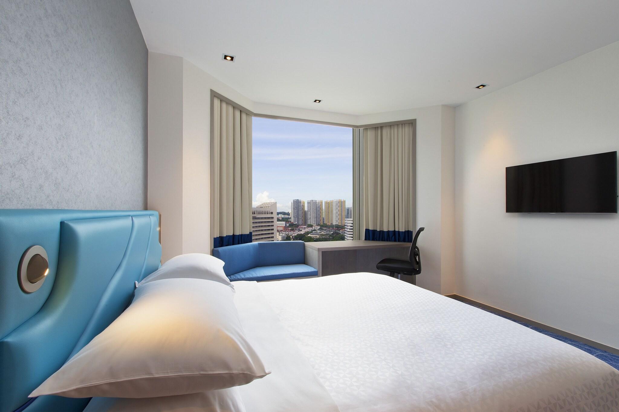Suite City View King Bed