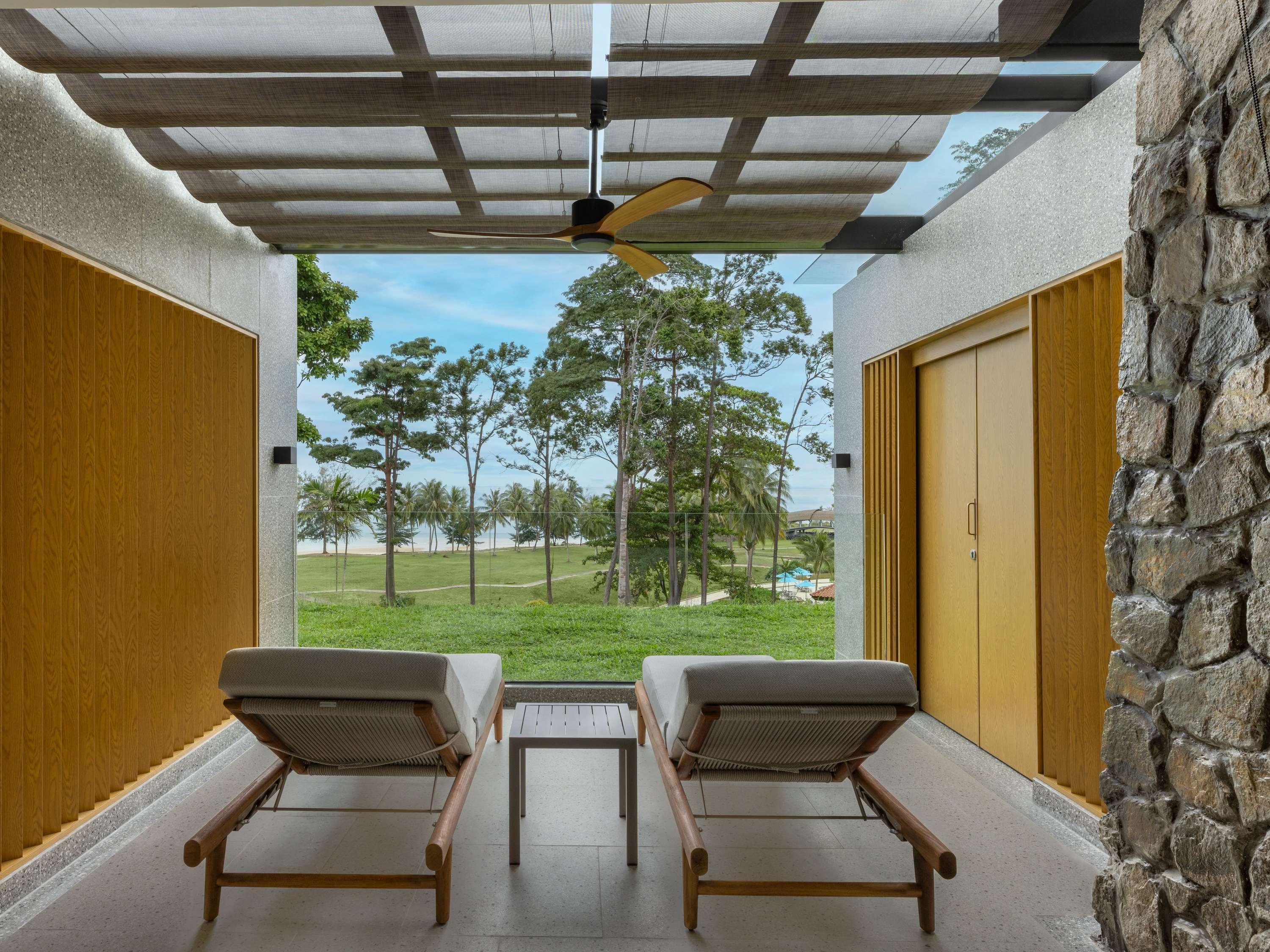 Double Premium Garden View