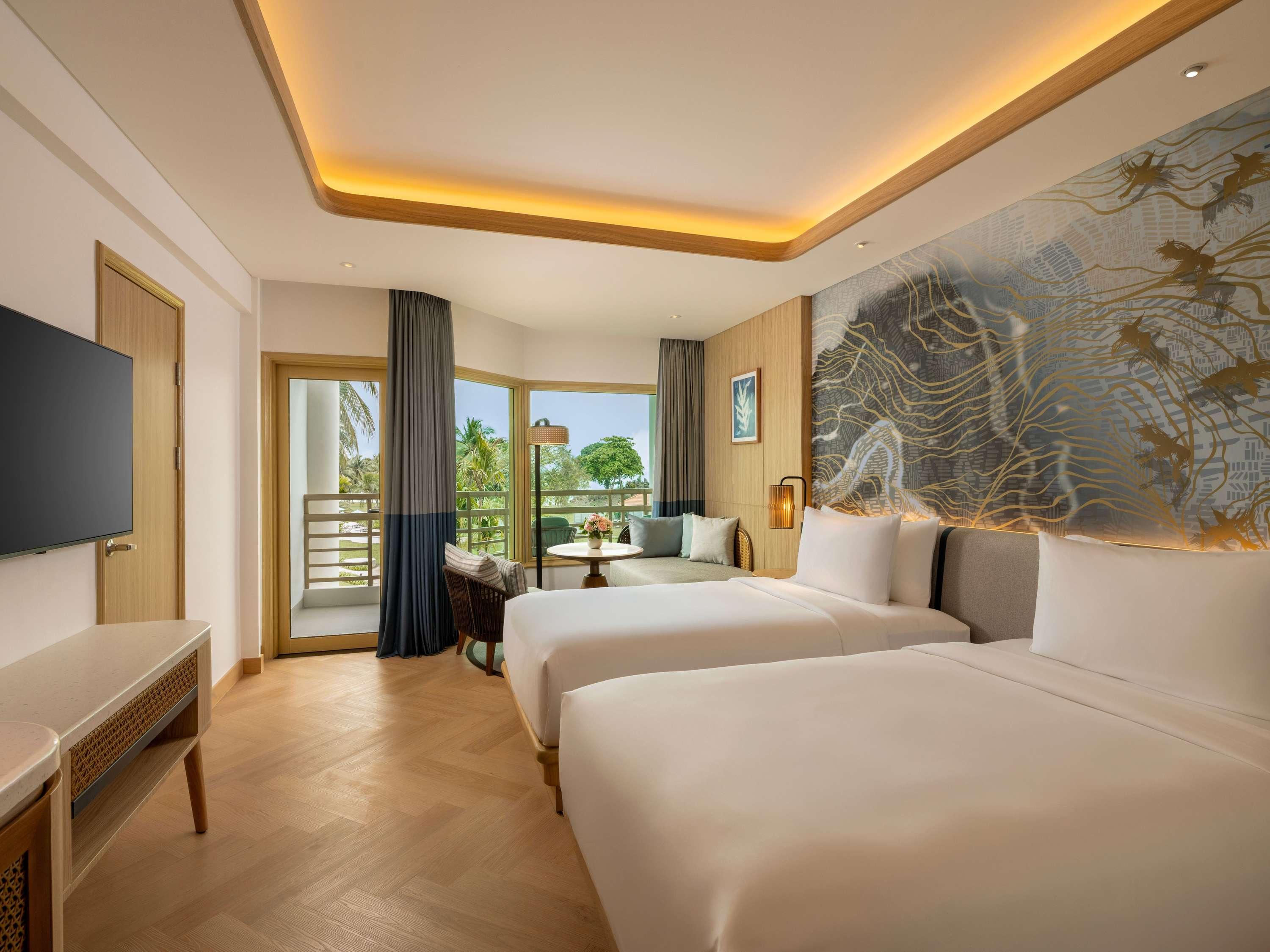 Twin Deluxe Pool View