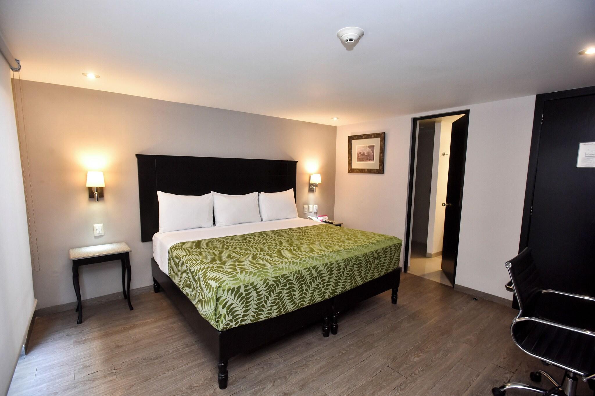 Double Deluxe King Bed